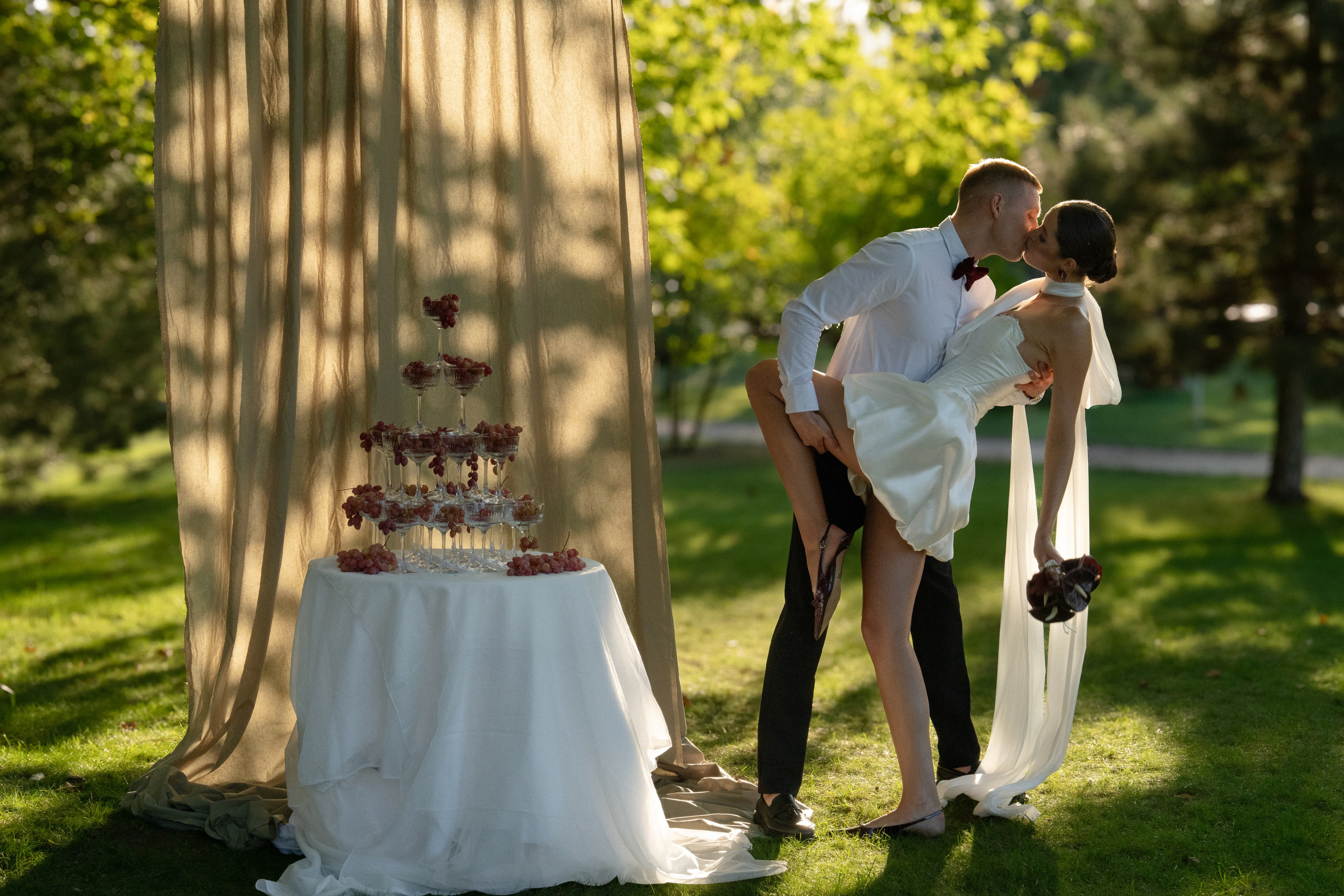 Свадебная прогулка. Свадебный фотограф Виктория Роса