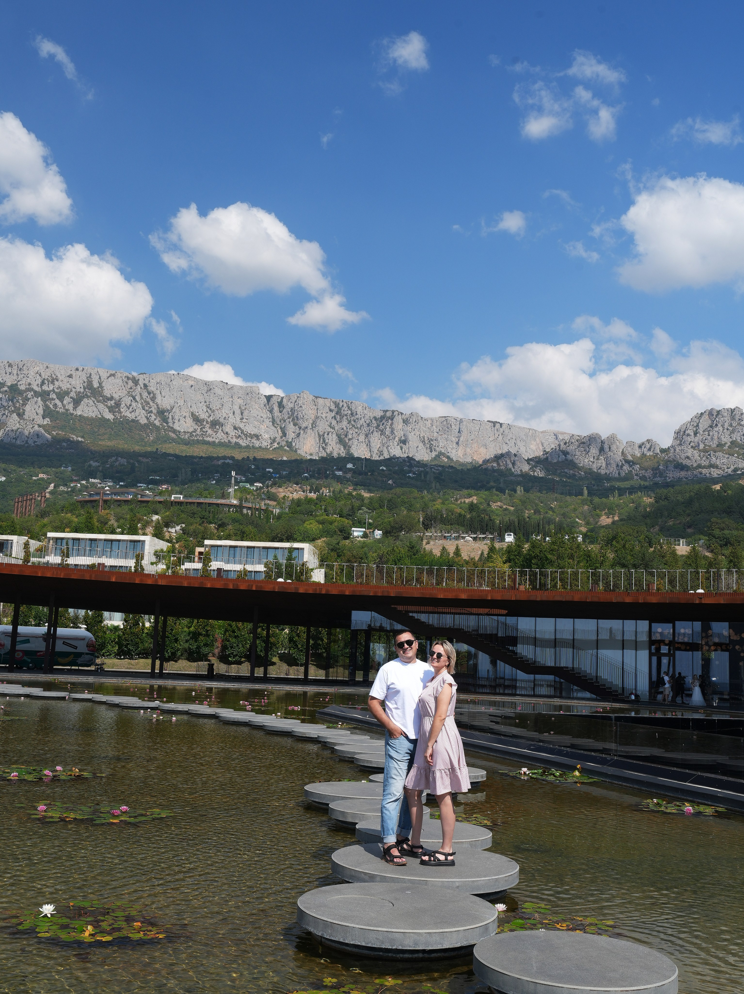 Семейная прогулка 4 человека. Свадебный фотограф Виктория Роса