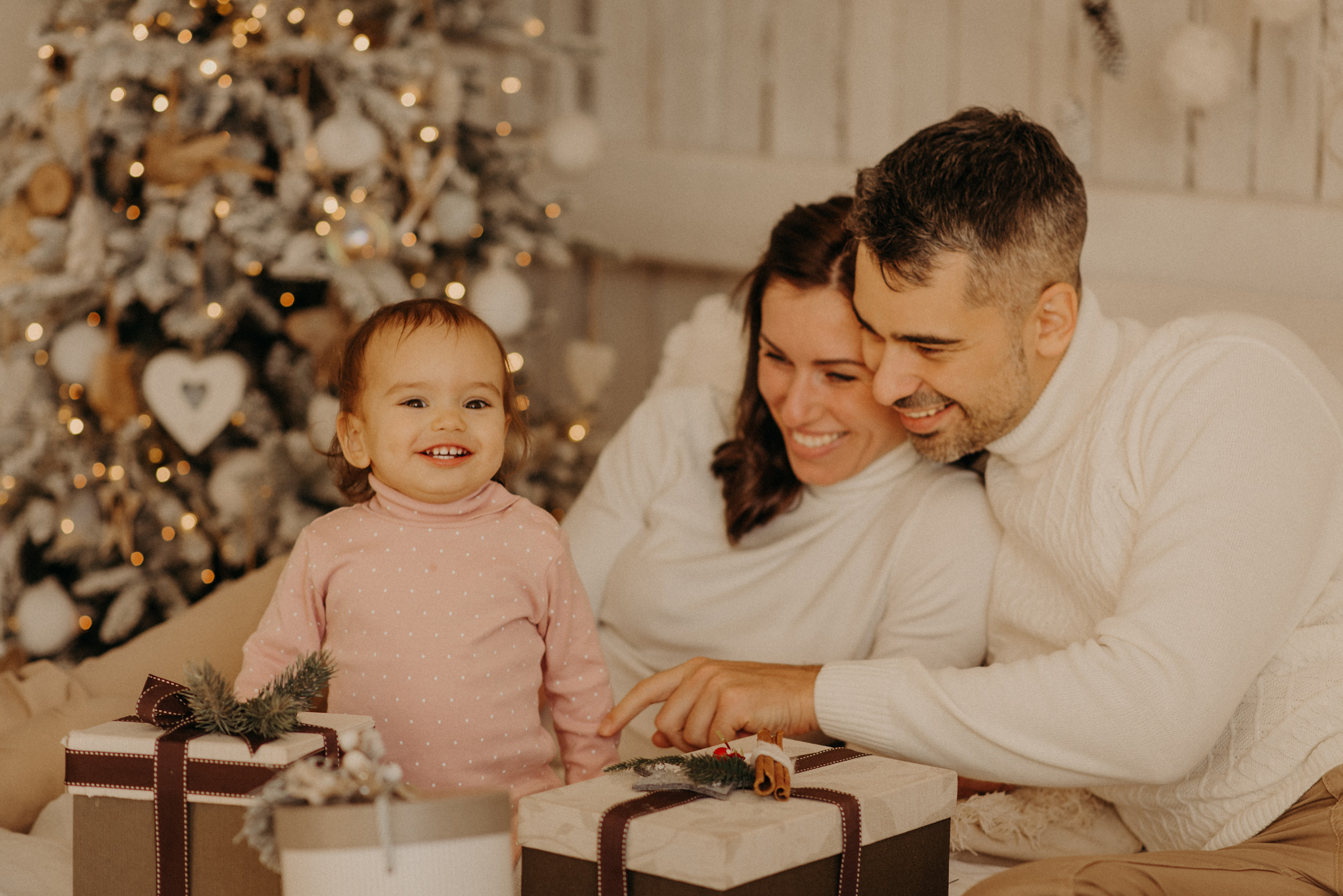 семейная новогодняя фотосессия в студии