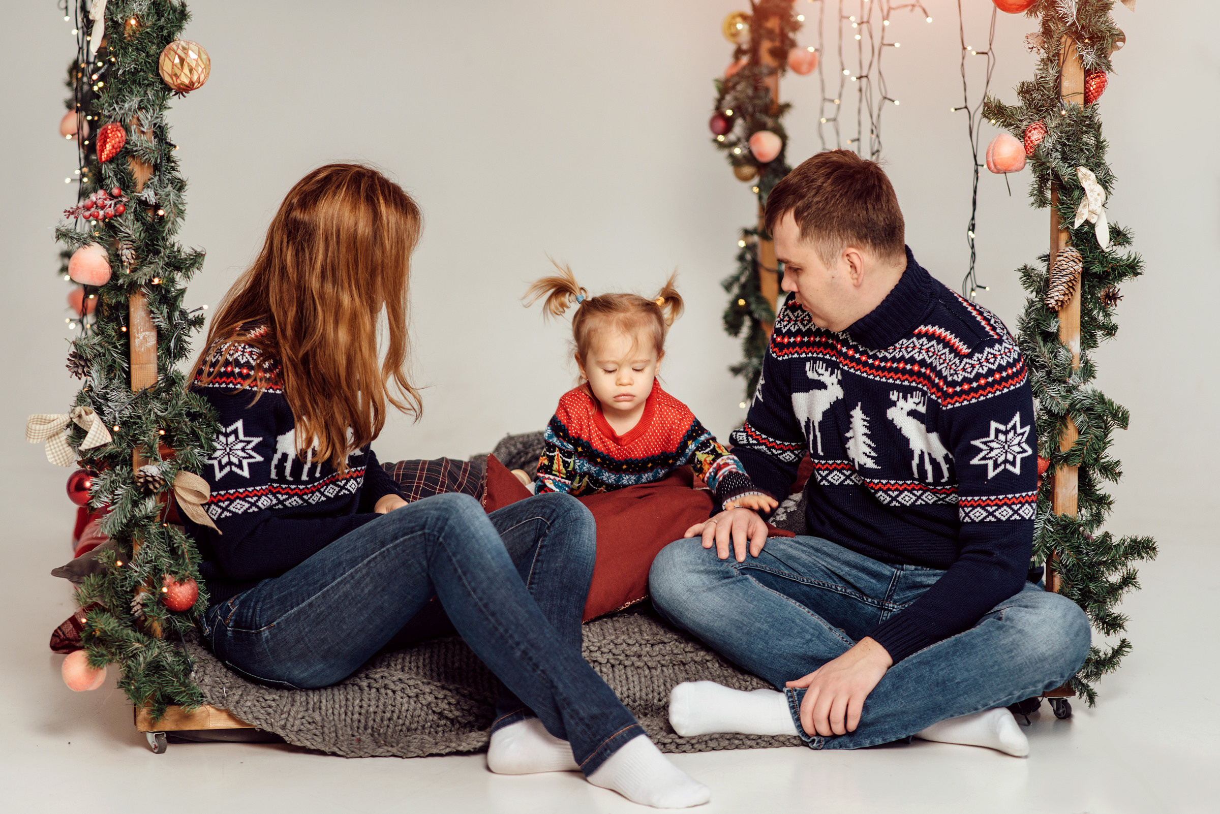 Юлия, Егор и малышка София. Новогодняя фотосессия. Свадебный фотограф в Санкт-Петербурге Венера Ахметова