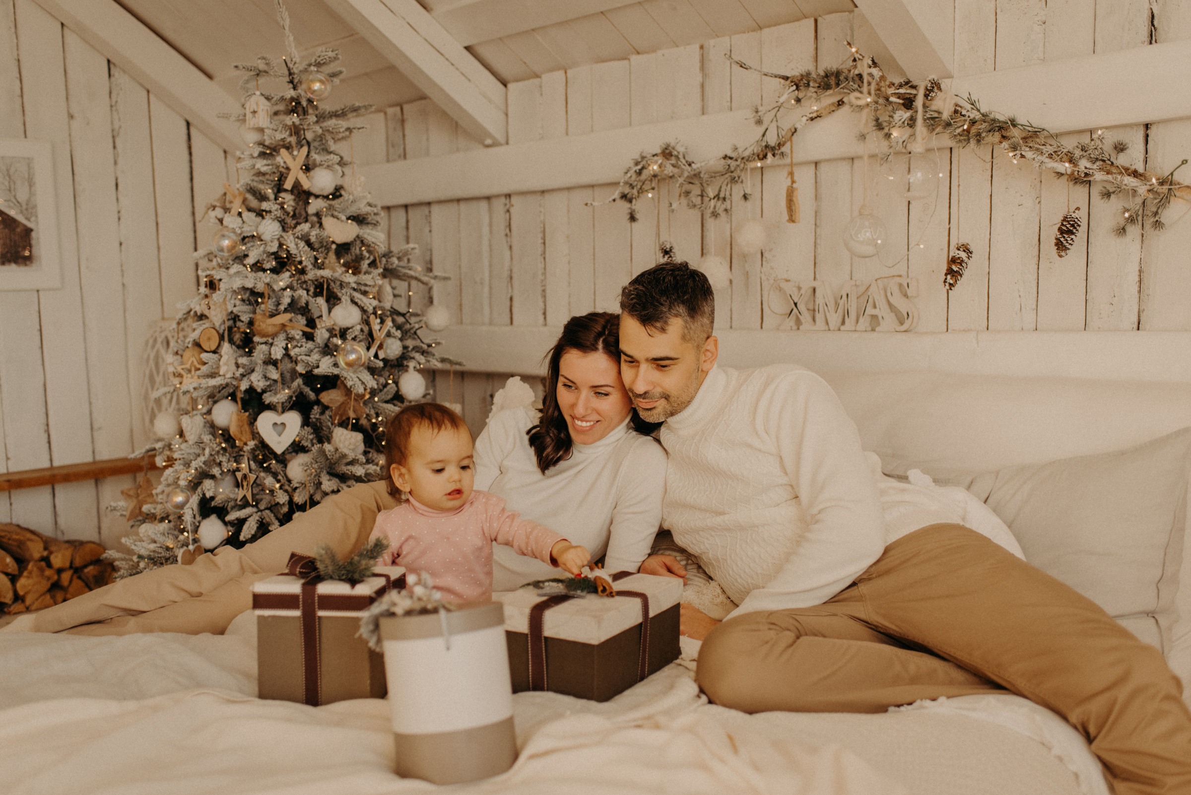 семейная новогодняя фотосессия в студии