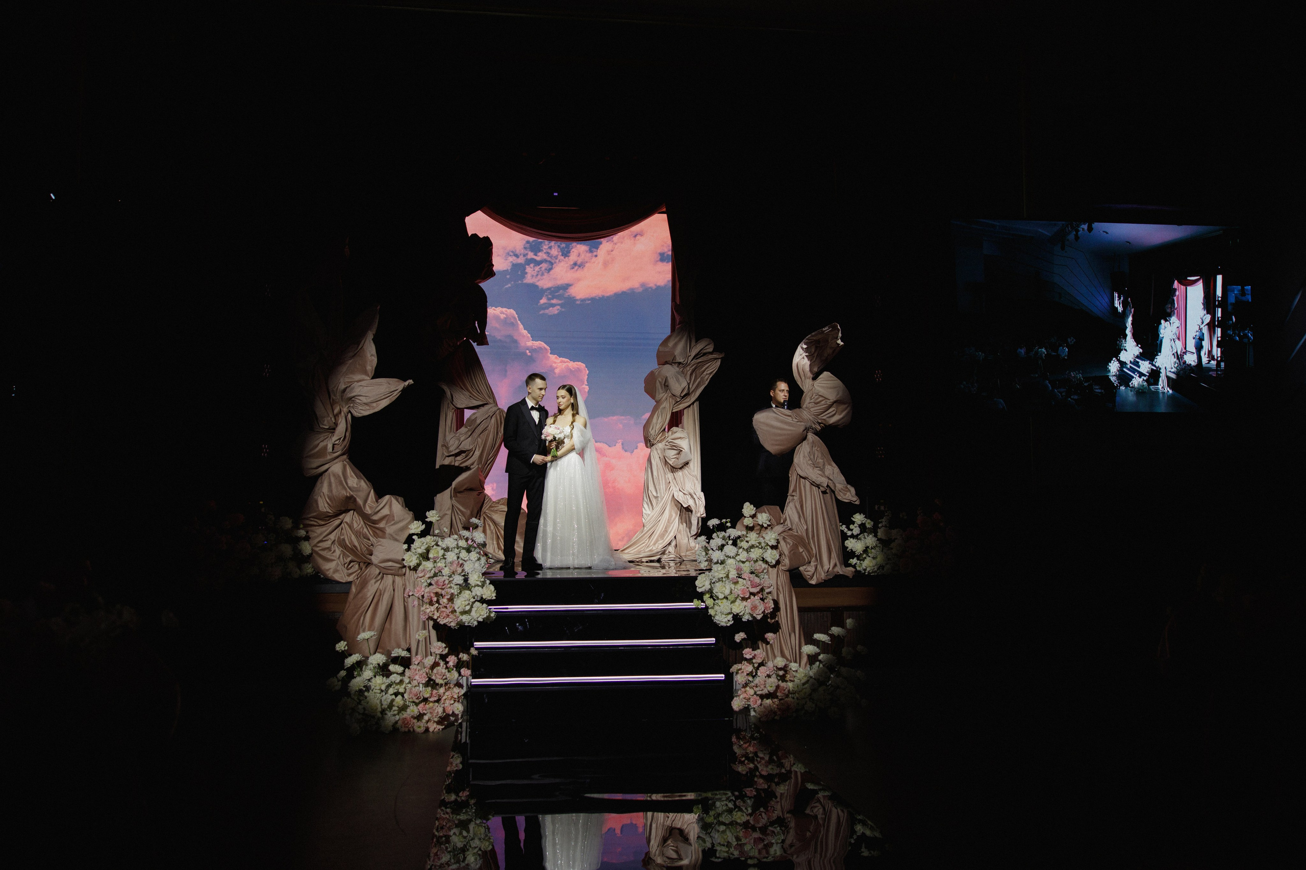 Igor & Ulyana. Photographer — Regina Sal’manova. Uray