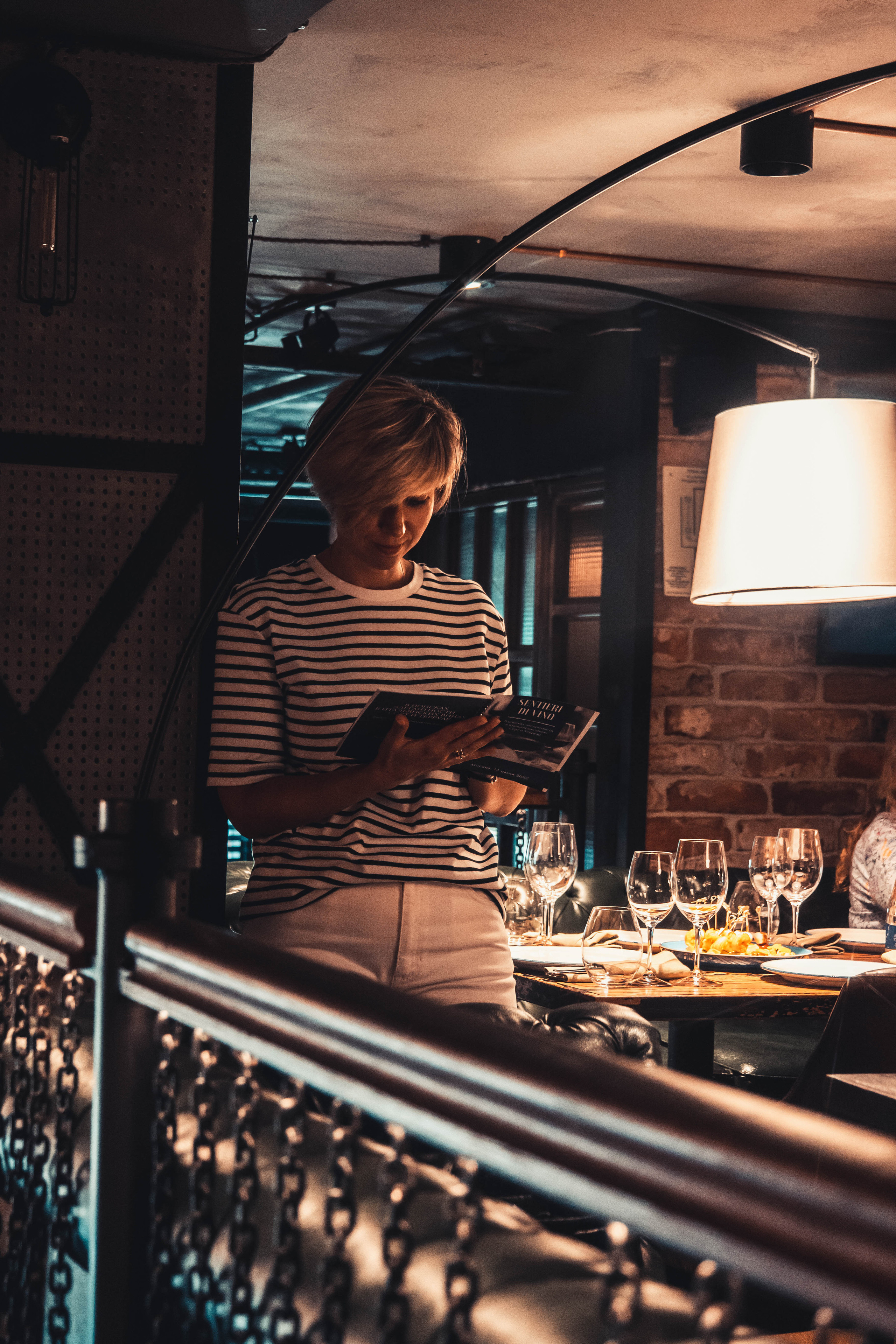 Дегустация вина. Портретный и репортажный фотограф в Москве Katerina Tesla