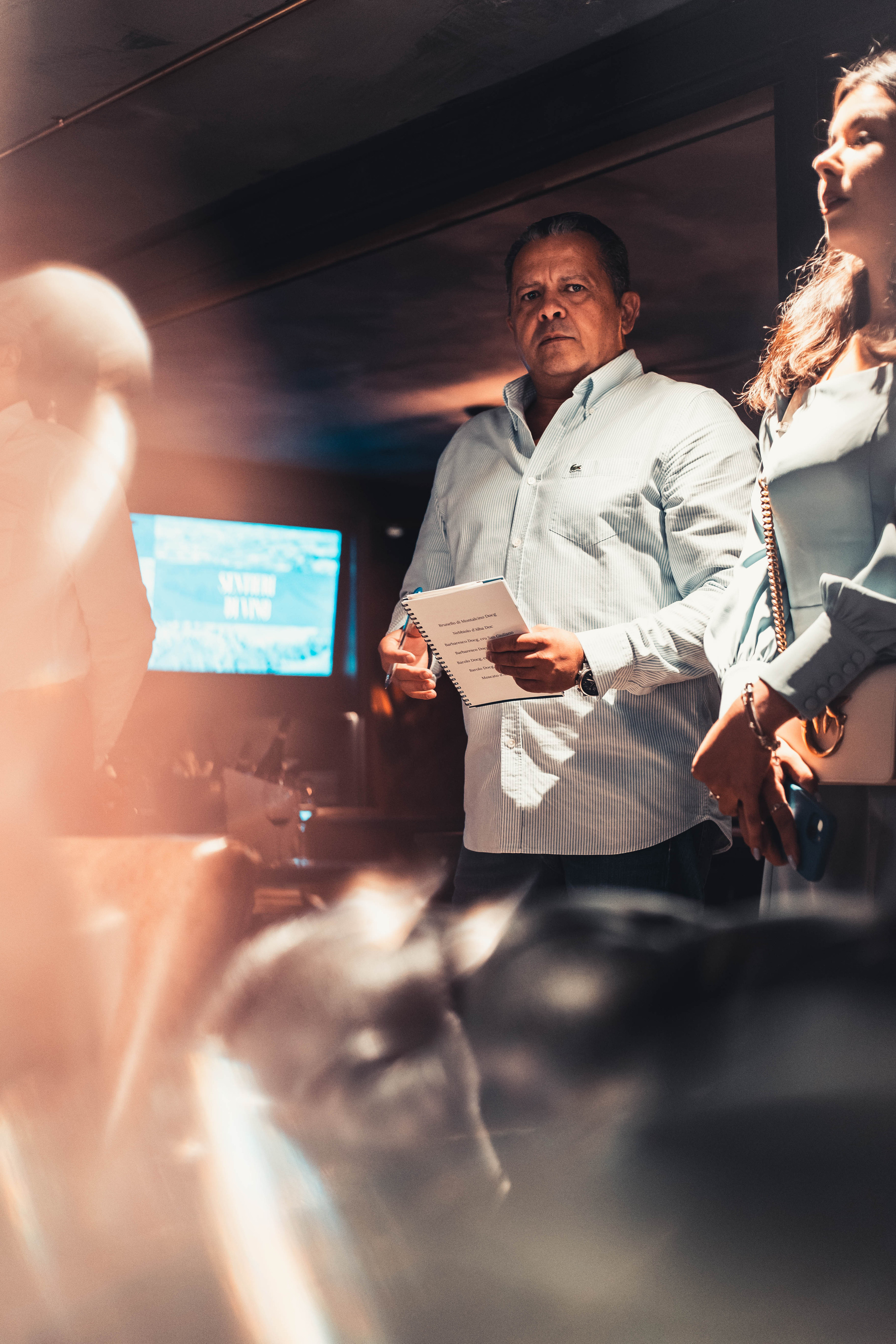 Дегустация вина. Портретный и репортажный фотограф в Москве Katerina Tesla