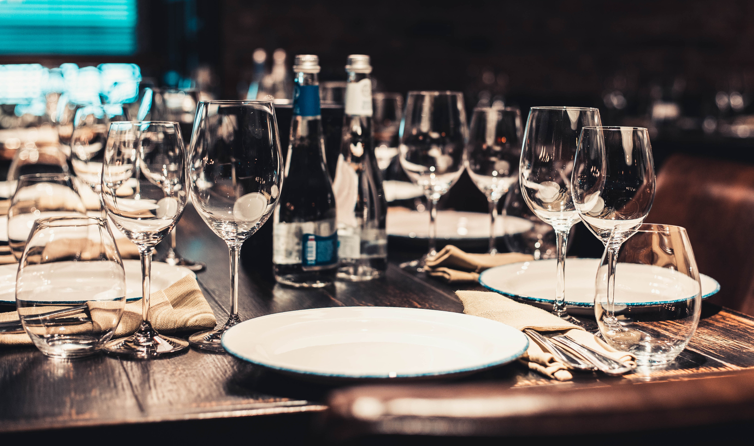 Дегустация вина. Портретный и репортажный фотограф в Москве Katerina Tesla