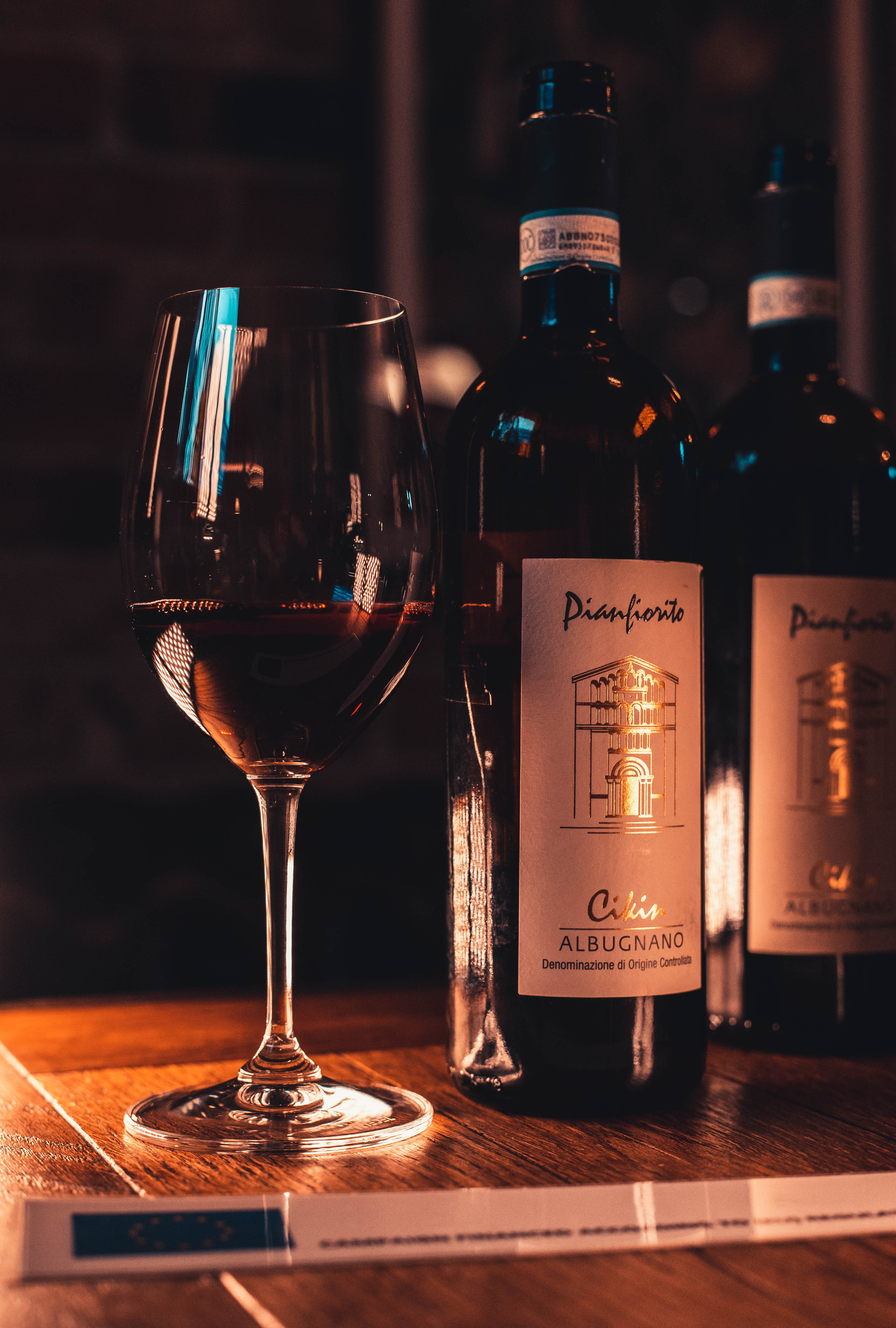 Дегустация вина. Портретный и репортажный фотограф в Москве Katerina Tesla