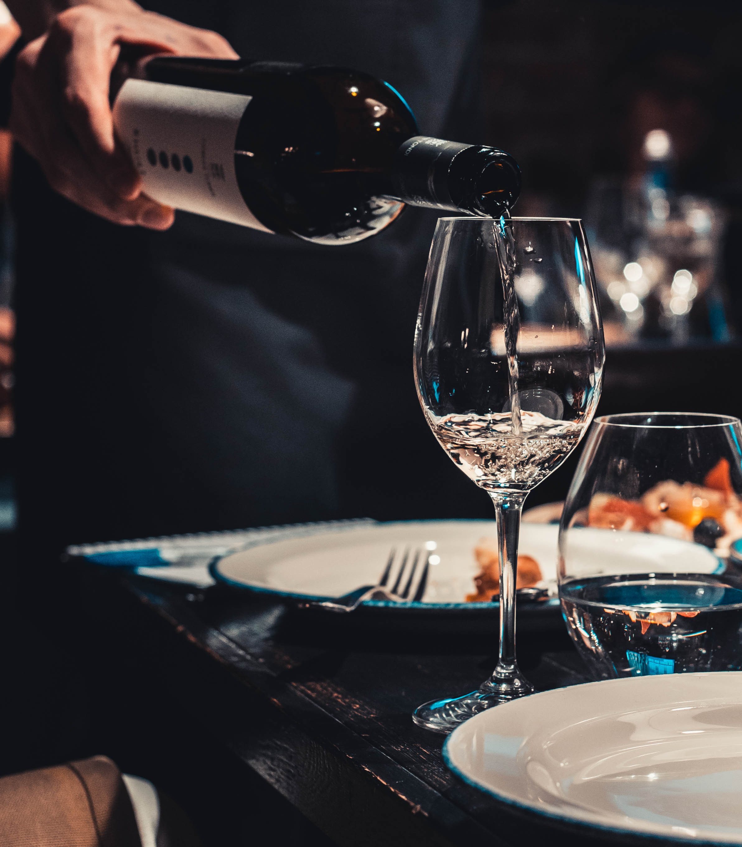 Дегустация вина. Портретный и репортажный фотограф в Москве Katerina Tesla