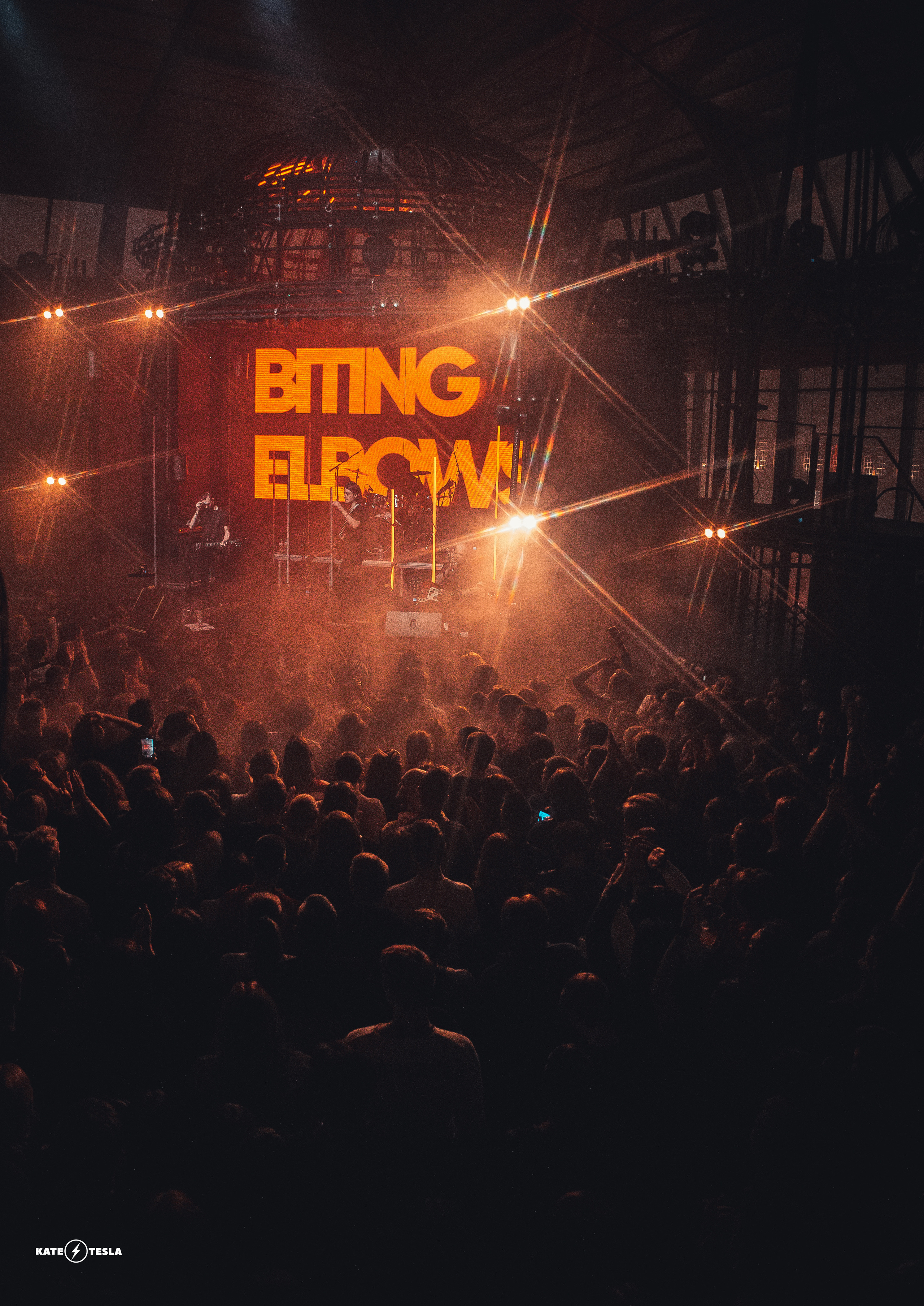 Biting Elbows. Портретный и репортажный фотограф в Москве Katerina Tesla