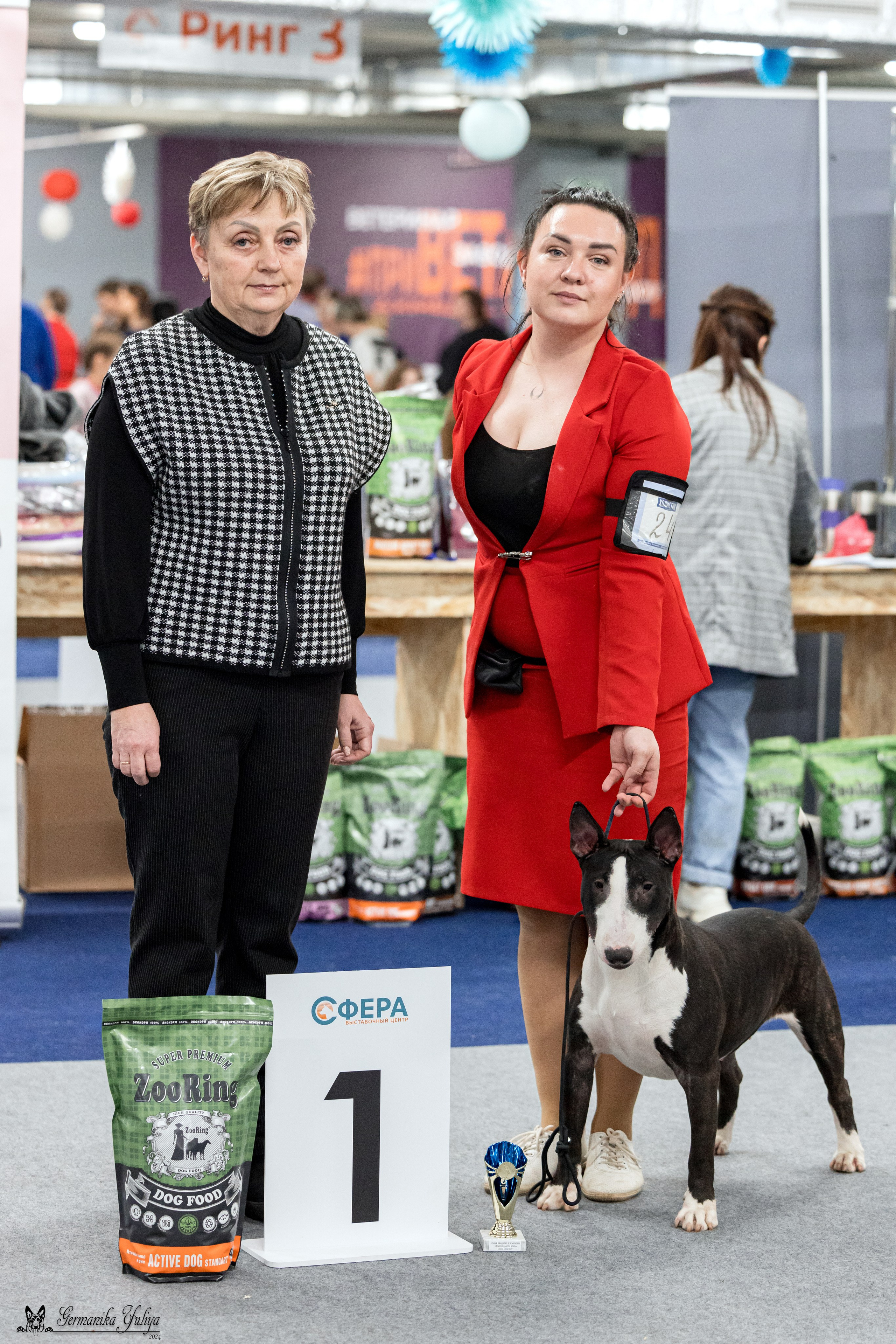 Сфера 28.01. и 4.02.2024. Фотограф-анималист Юлия Германика