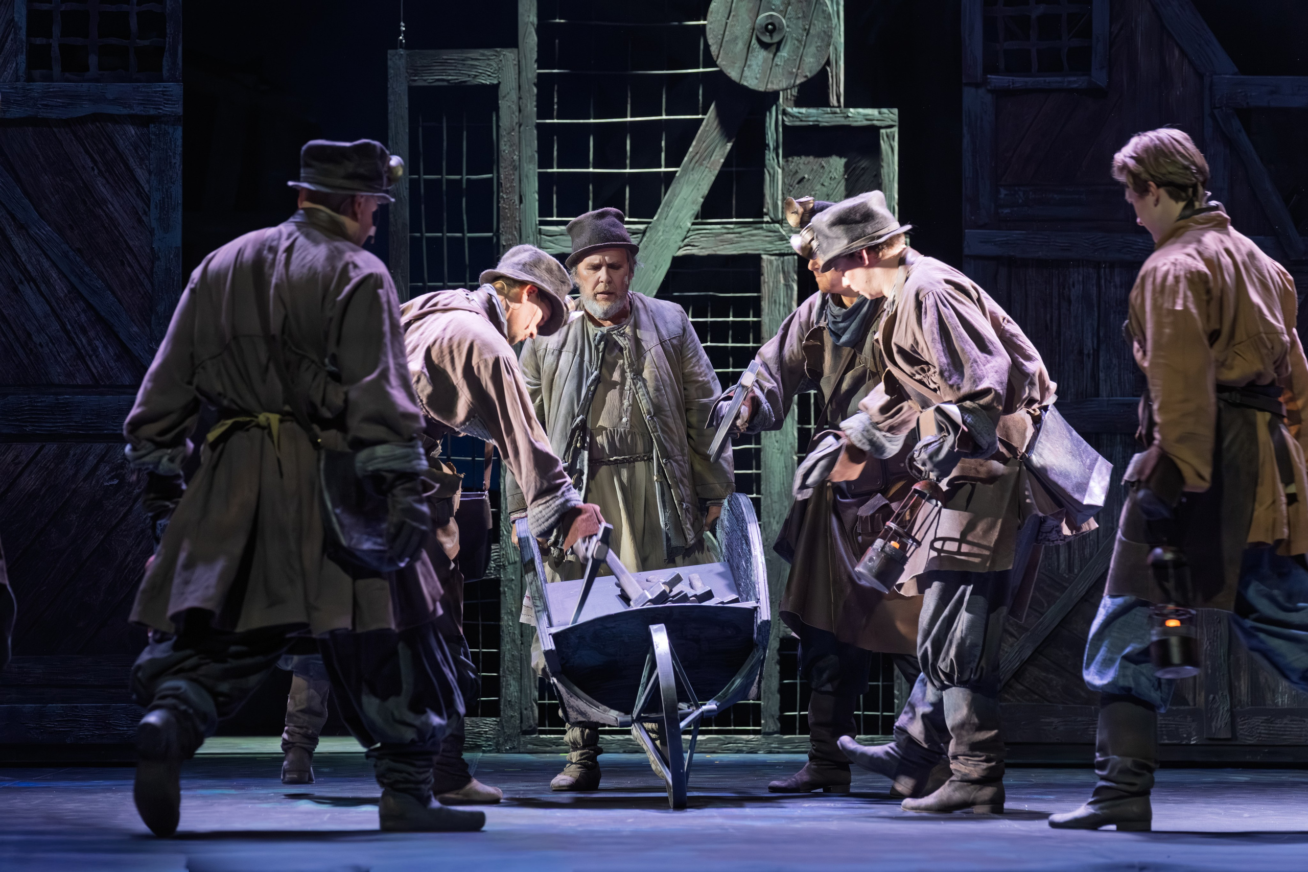 Театр Терезы Дуровой: Малахитовая Шкатулка. Сайт фотографа Сергея Абрамова