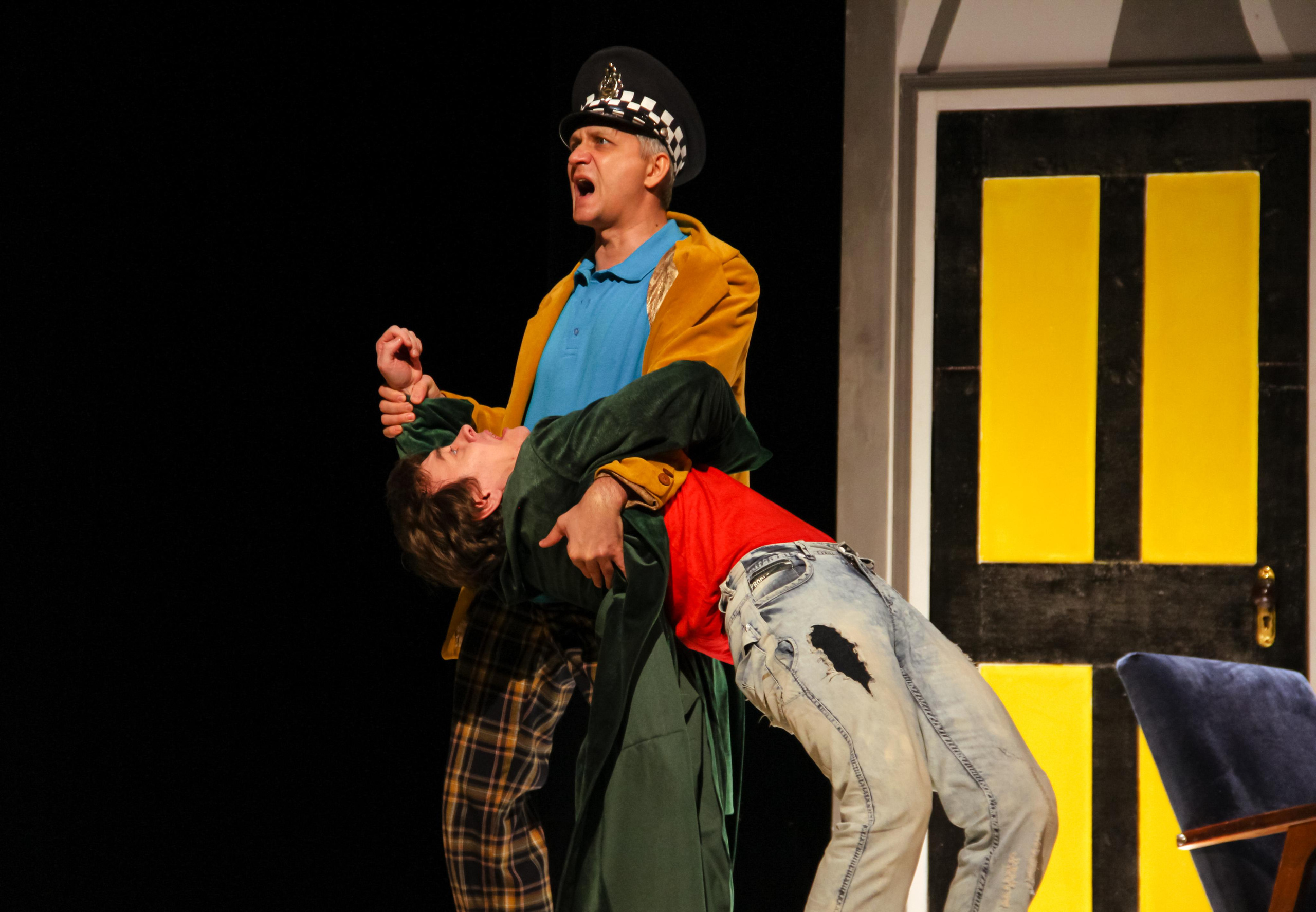 Спектакль «Слишком женатый таксист». Главная