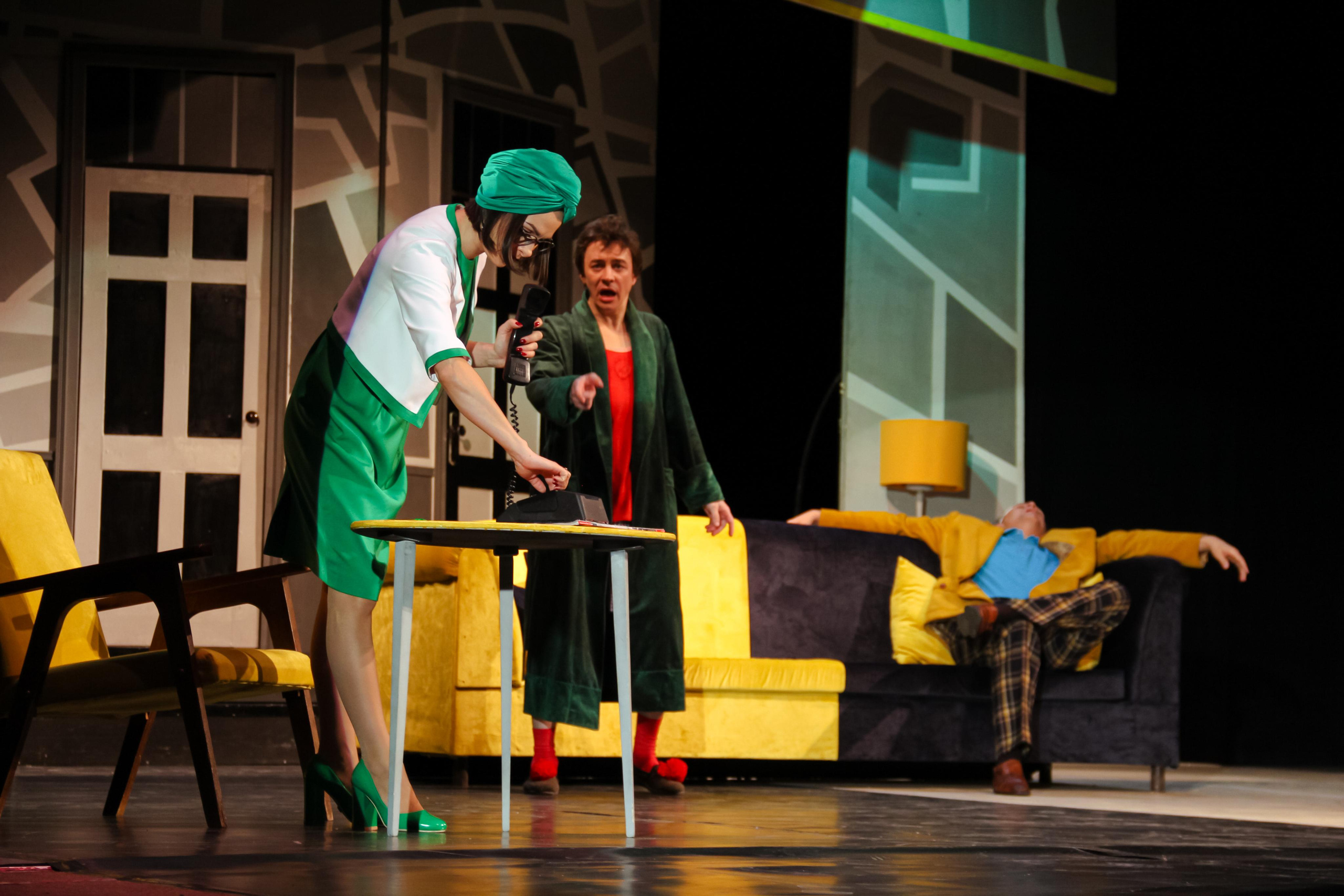 Спектакль «Слишком женатый таксист». Главная