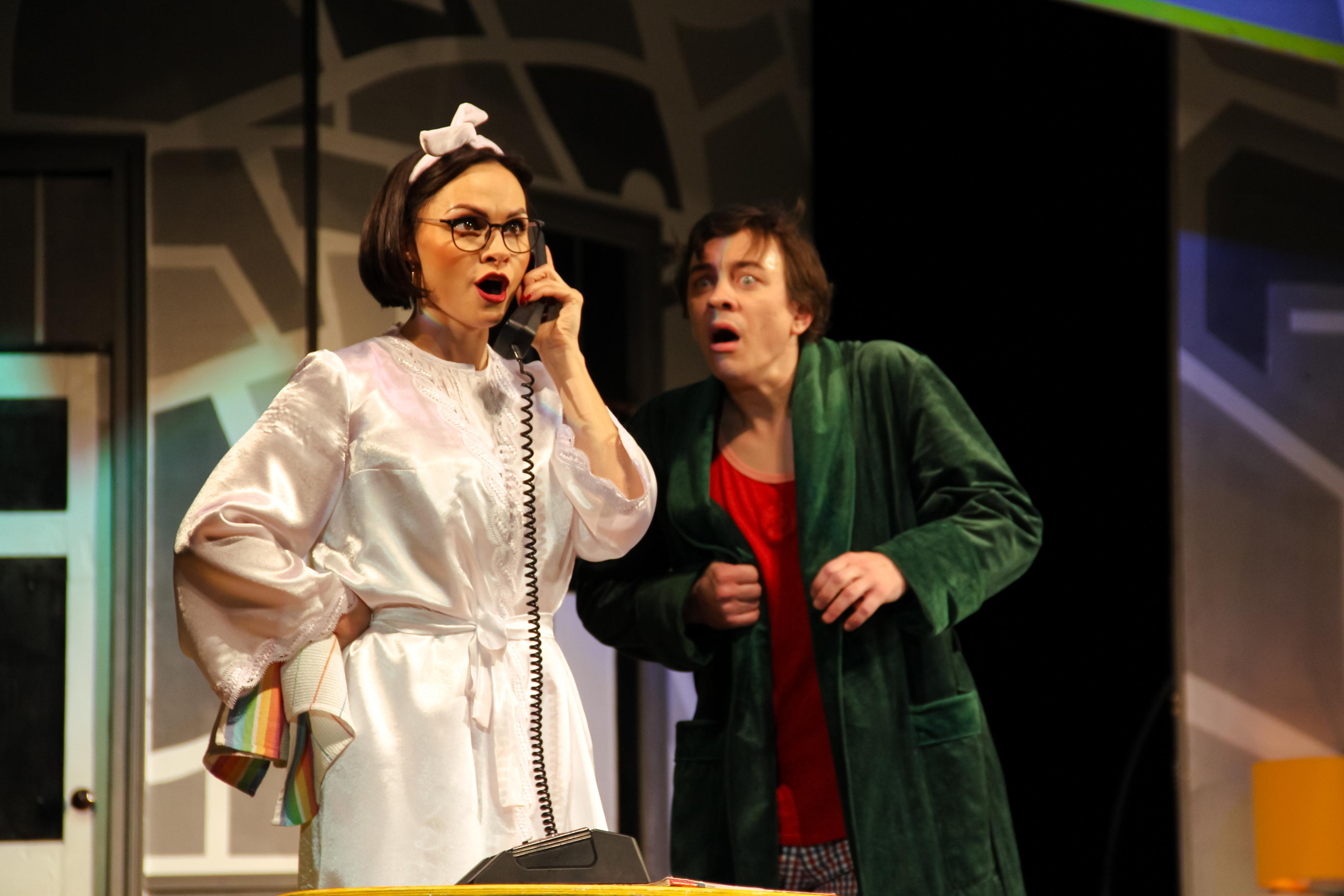 Спектакль «Слишком женатый таксист». Главная