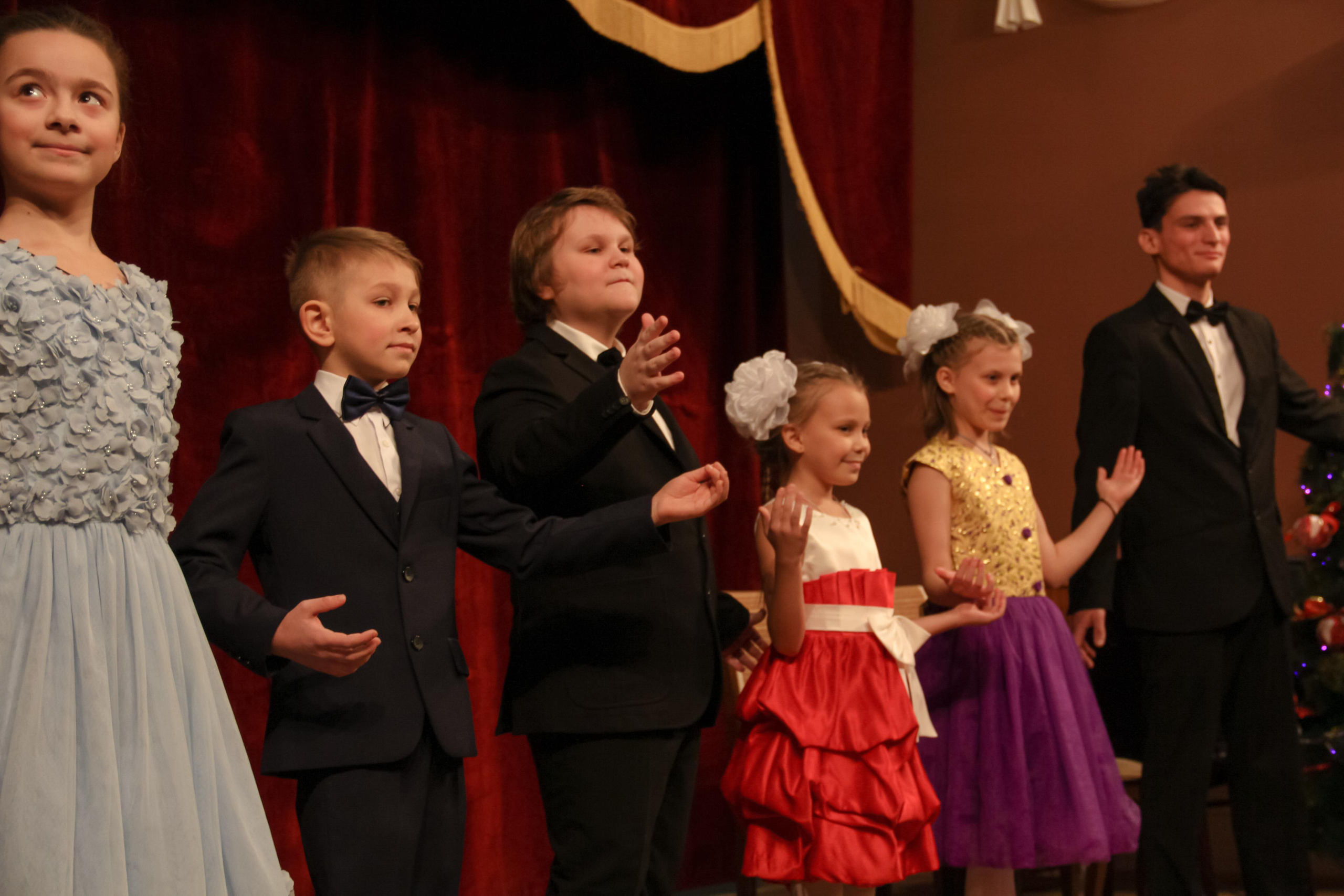 Спектакль «Под сиянием рождественской звезды». Главная