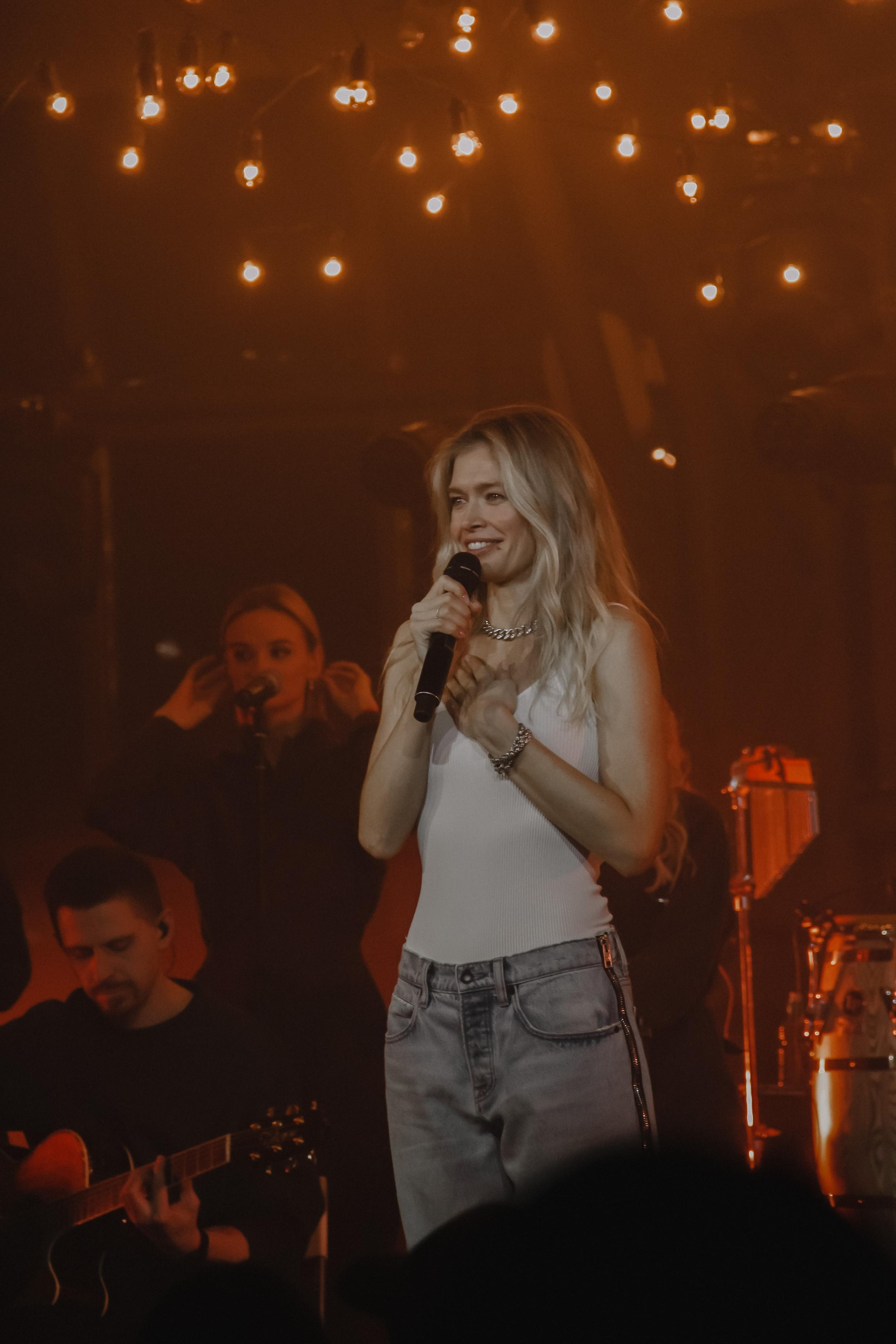 Вера Брежнева ВДНХ. Главная