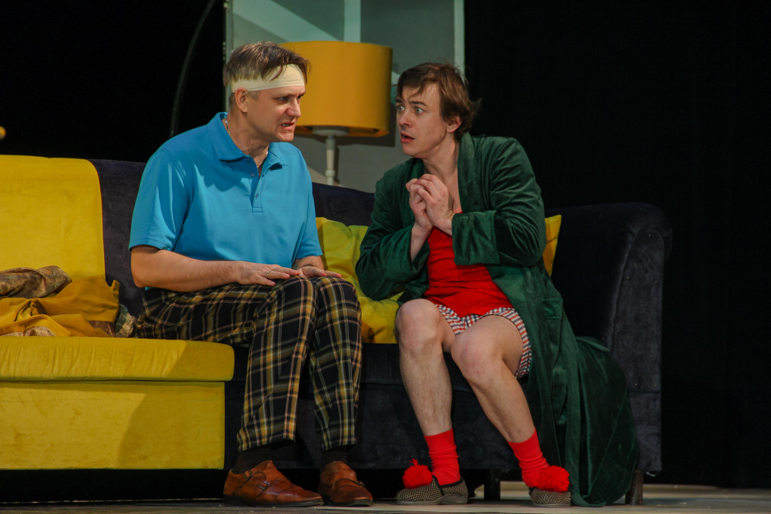 Спектакль «Слишком женатый таксист». Главная