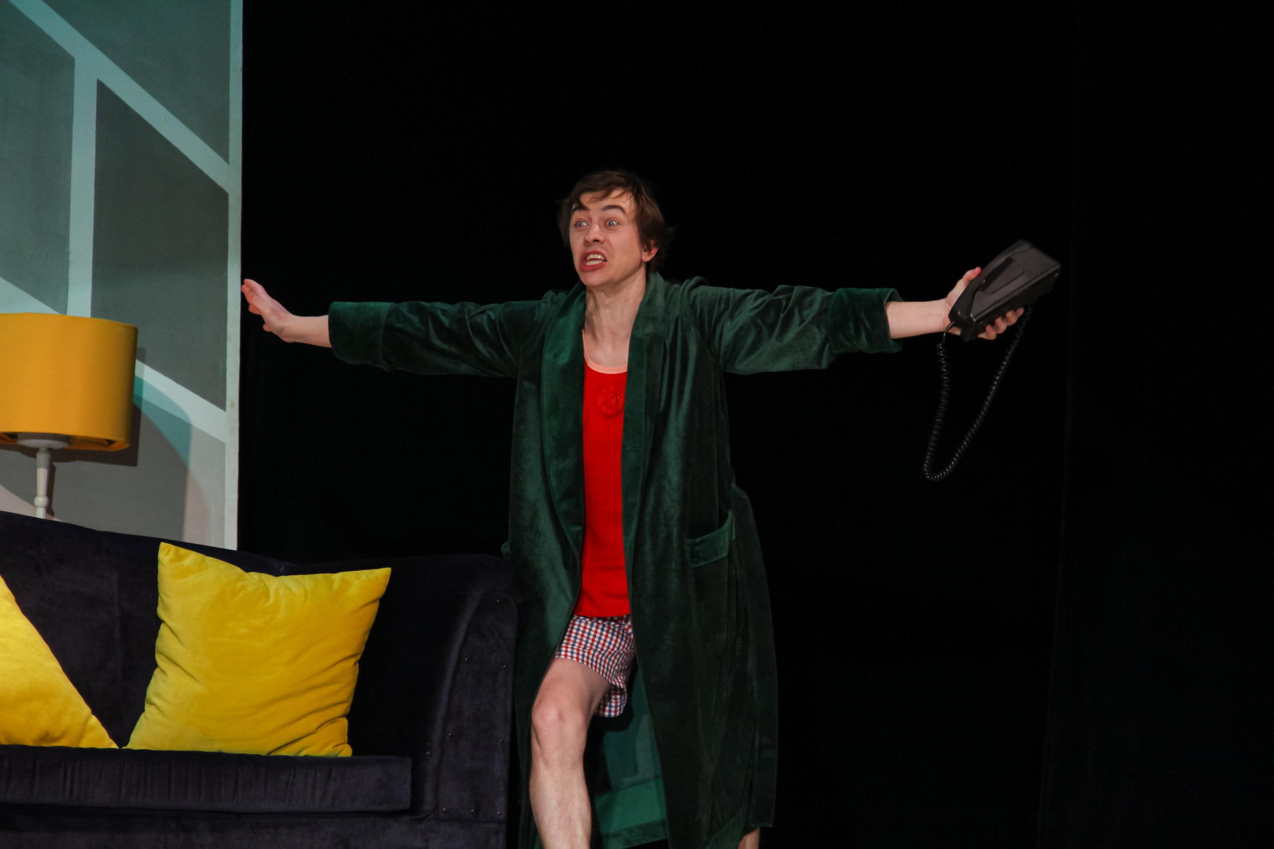 Спектакль «Слишком женатый таксист». Главная