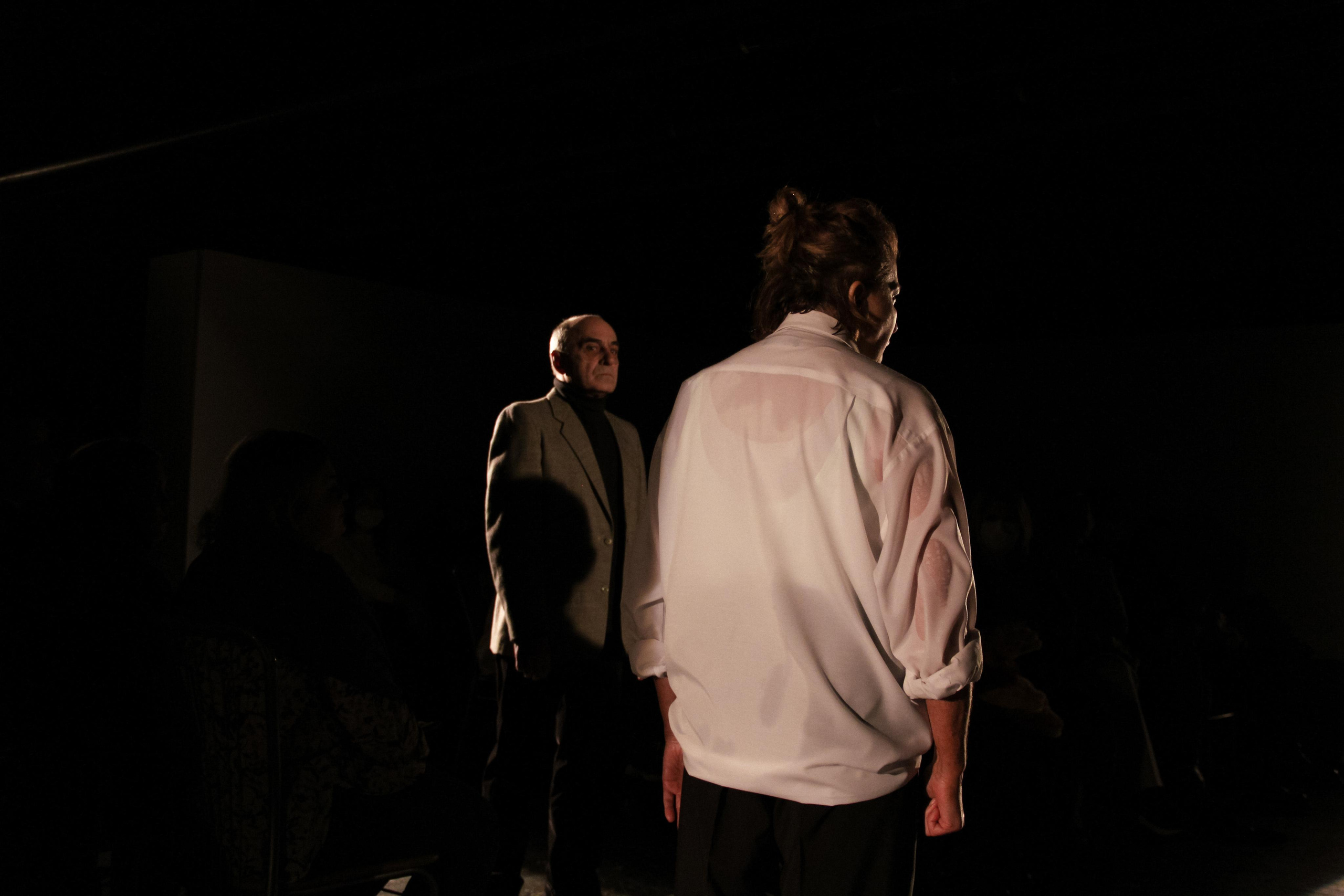 Спектакль «Похороните меня за плинтусом». Главная