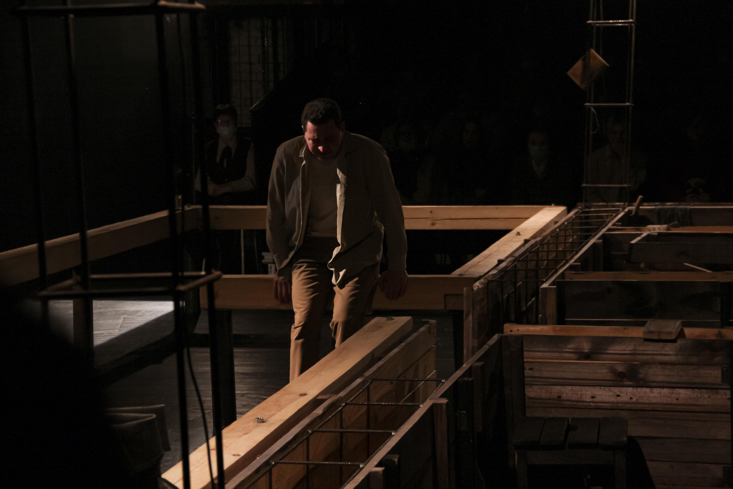 Спектакль «Любовь под вязами». Главная