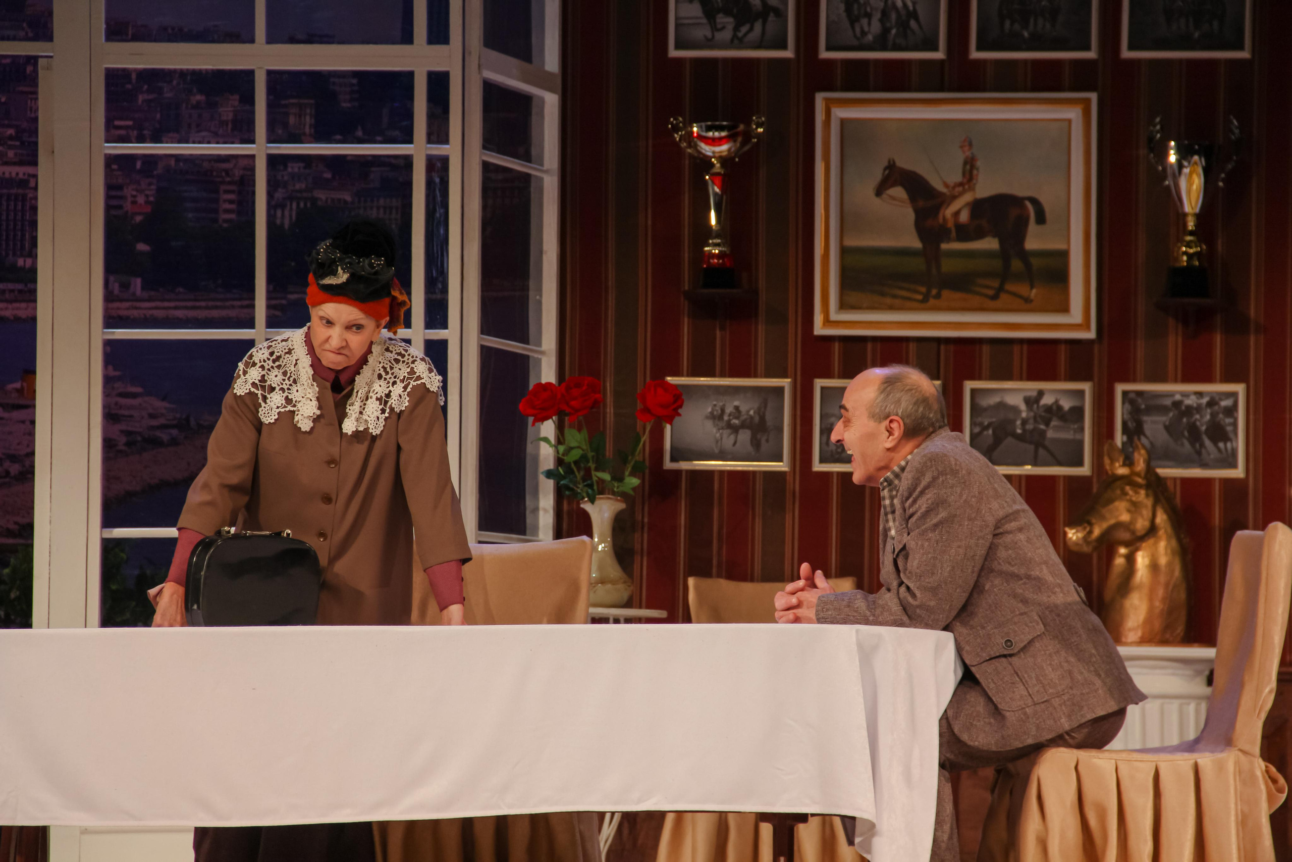 Спектакль «Страсти по-итальянски». Главная