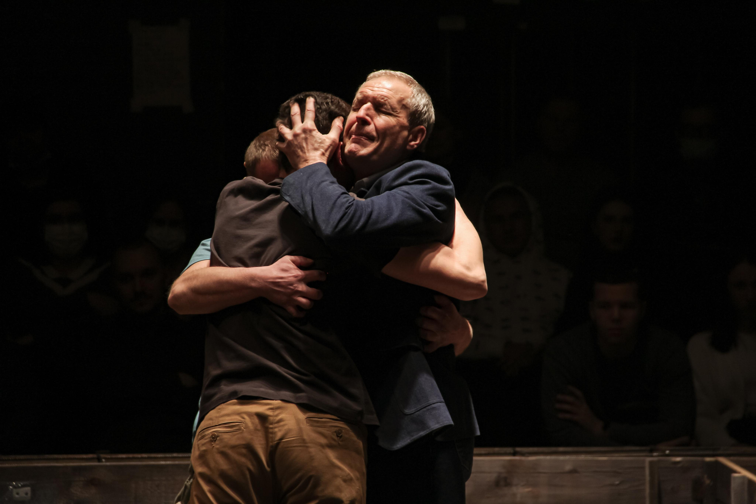 Спектакль «Любовь под вязами». Главная