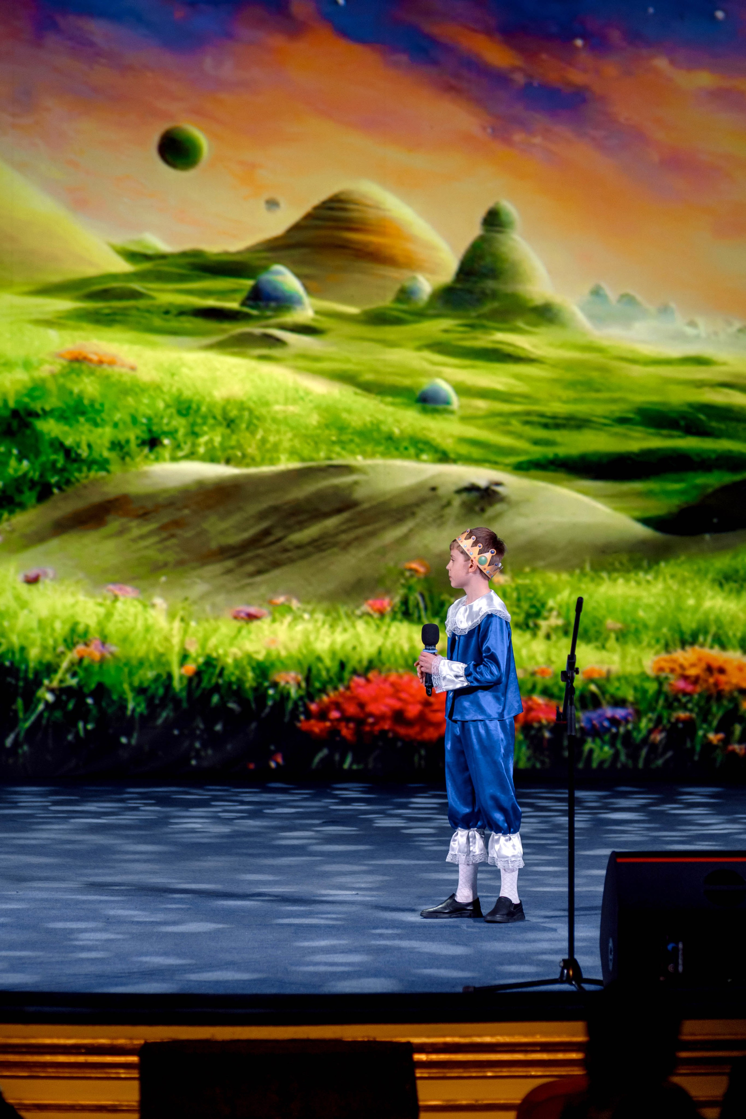 Гимназия 25 — последний звонок (Драм Театр). Свадебный фотограф Иркутск, репортажный фотограф Иркутск