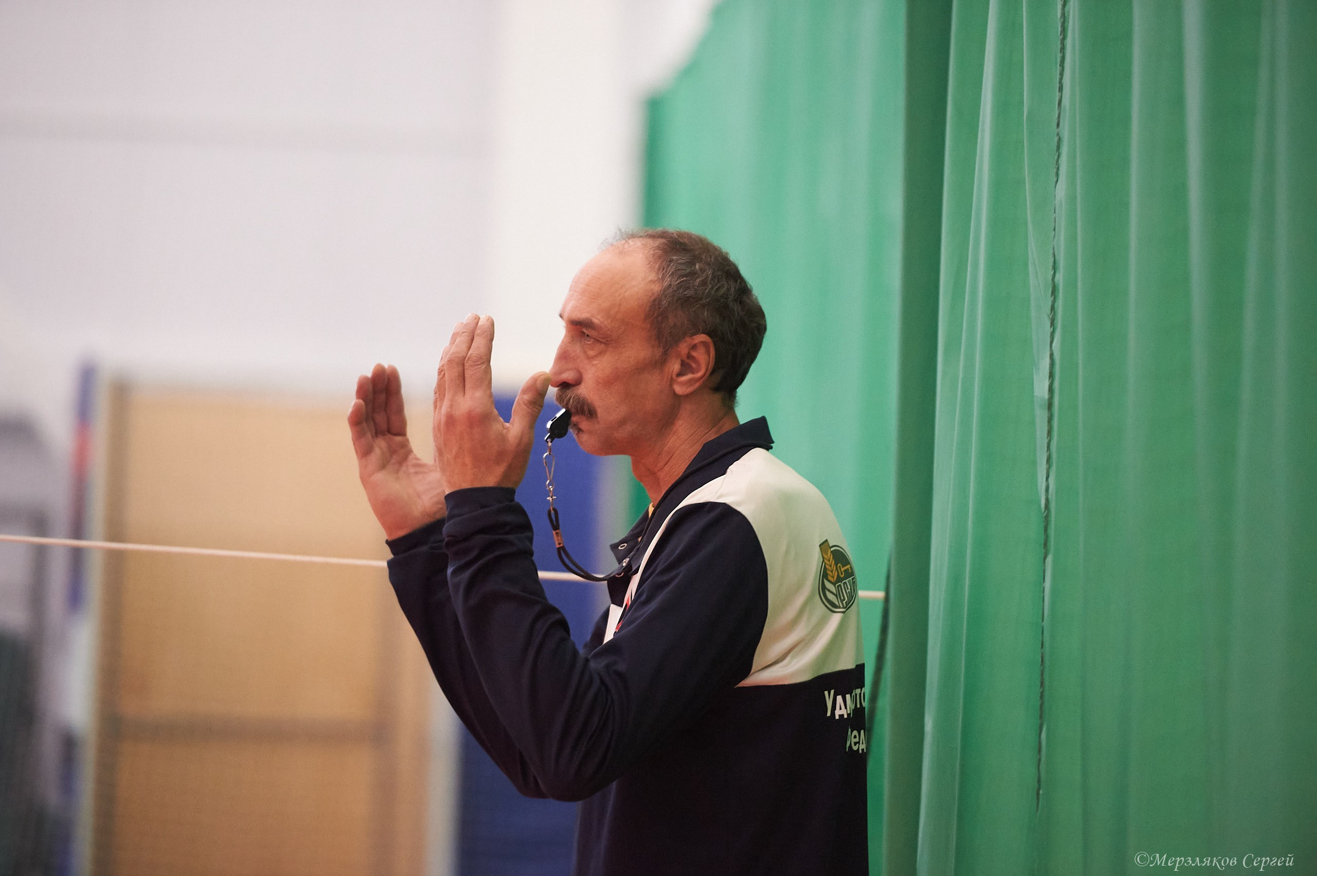 Новогодний волейбольный турнир. Ижевск. 16.12.23. Спортивный репортажный фотограф в Ижевске Сергей Мерзляков