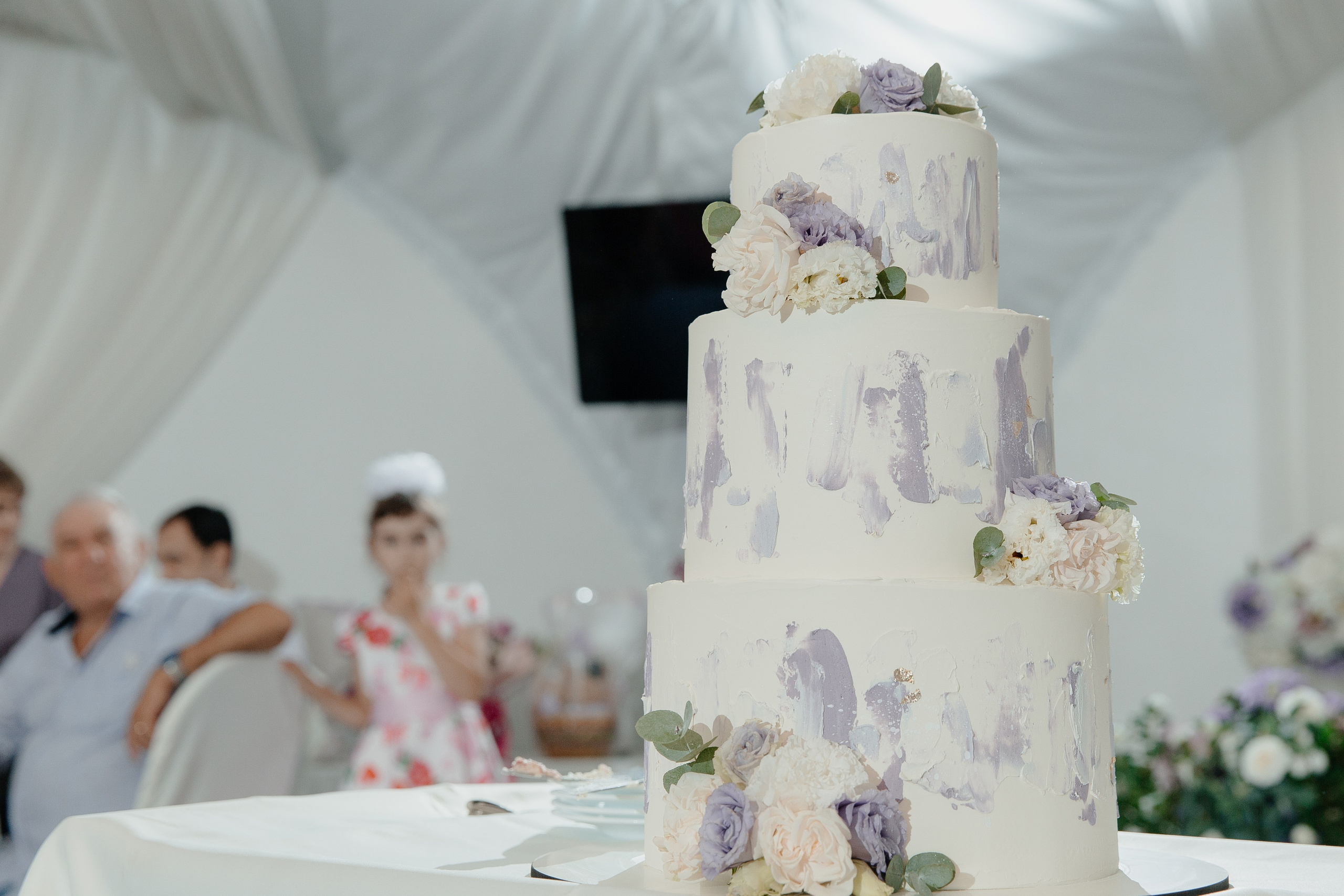 04.08.2024. RETOUCH-HOUSE