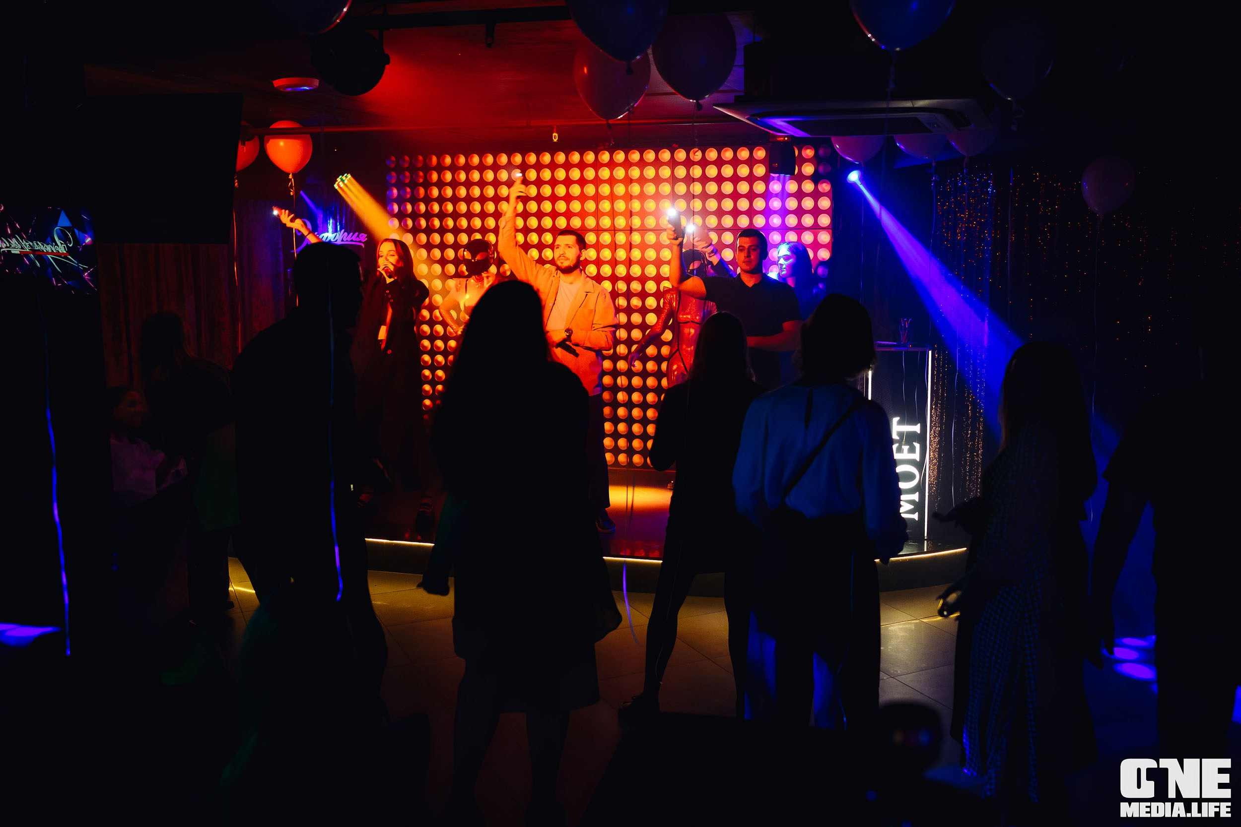 Фоторепортаж из караоке-клуба Эйфория. One Media Life: фоторепортажи, фотоотчеты с мероприятий и заведений