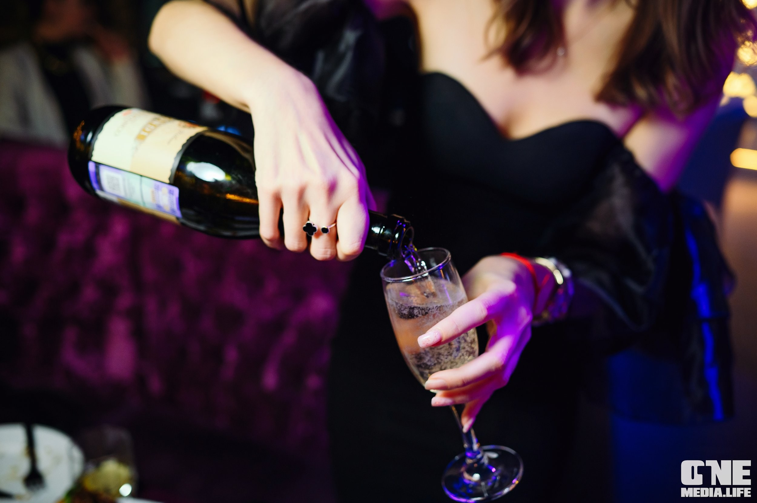 Фоторепортаж из караоке-клуба Эйфория. One Media Life: фоторепортажи, фотоотчеты с мероприятий и заведений