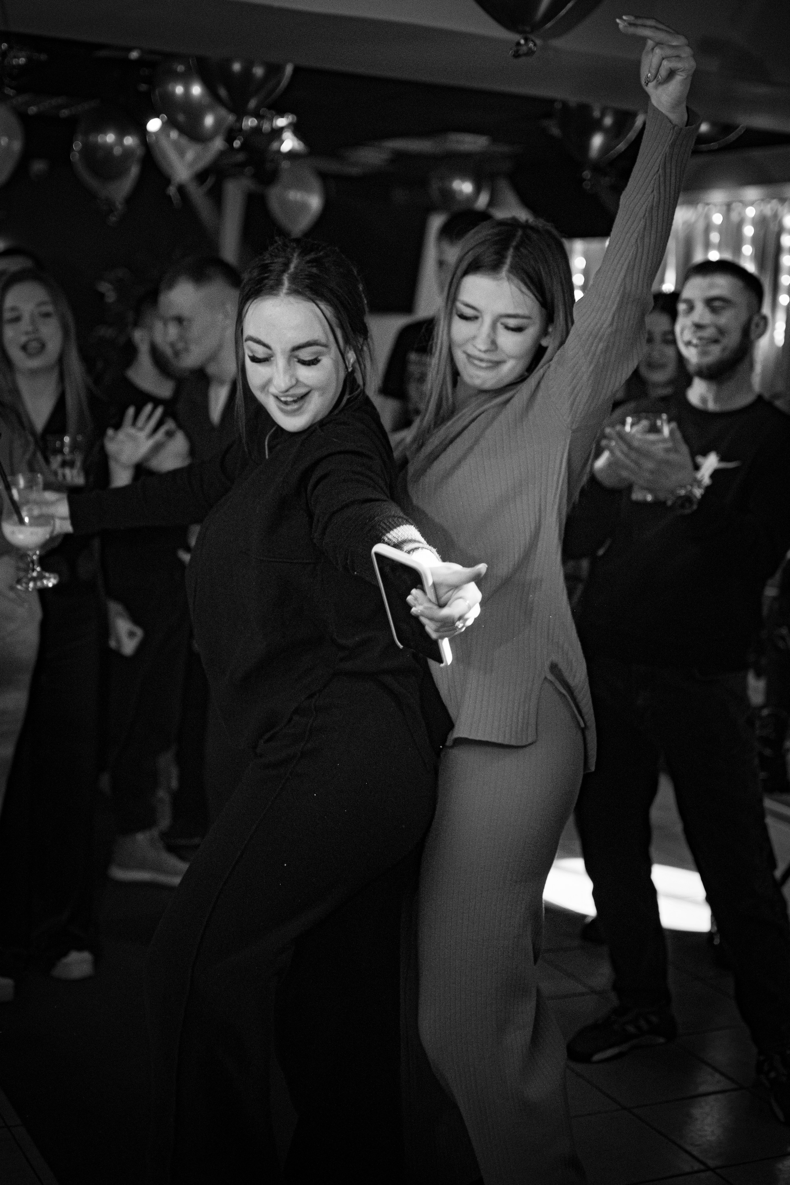 HOLLYWOOD / 6 YEARS. Photokarish