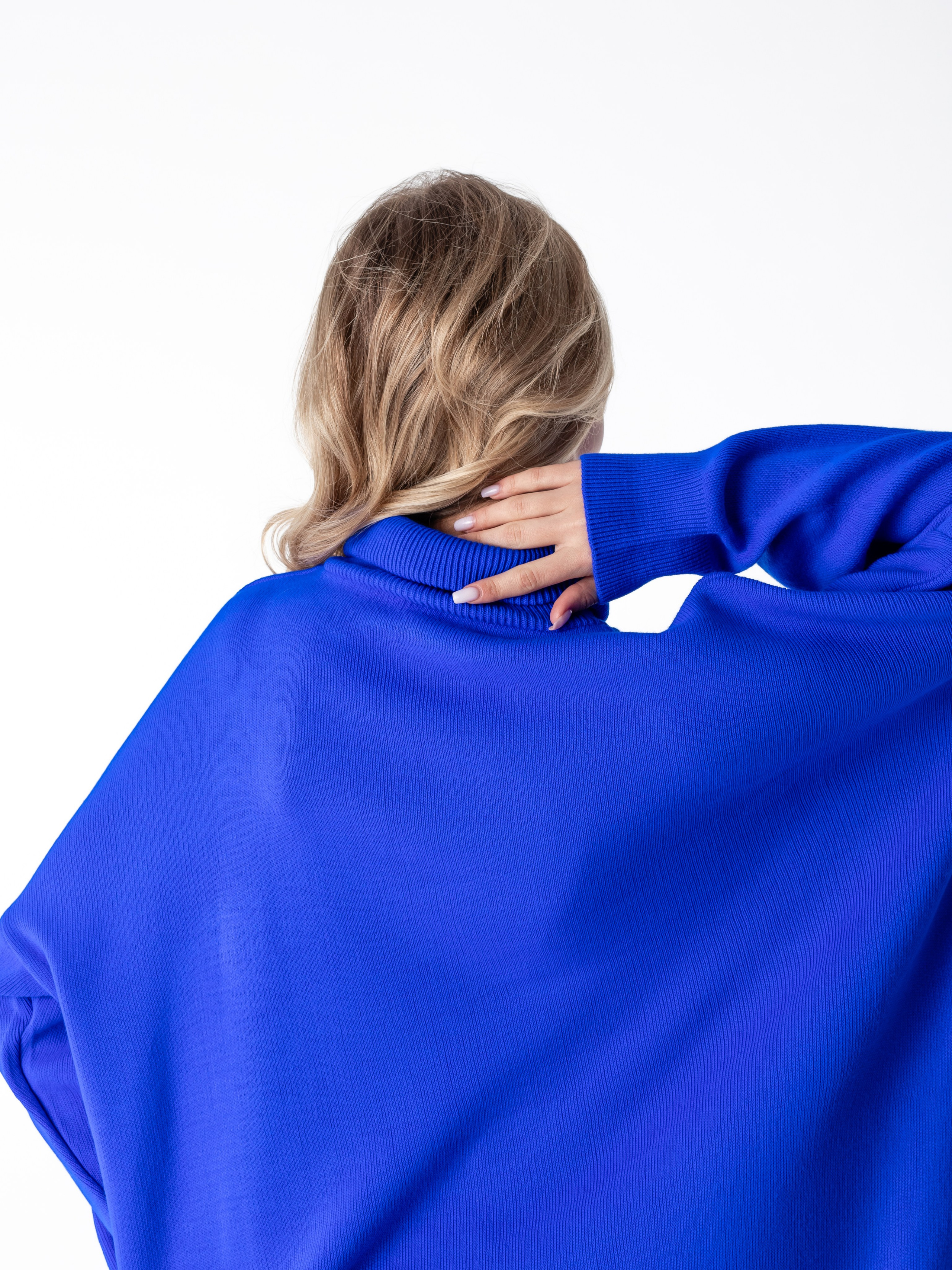 Свитер. Фотограф в Краснодаре Арина Кудряшова