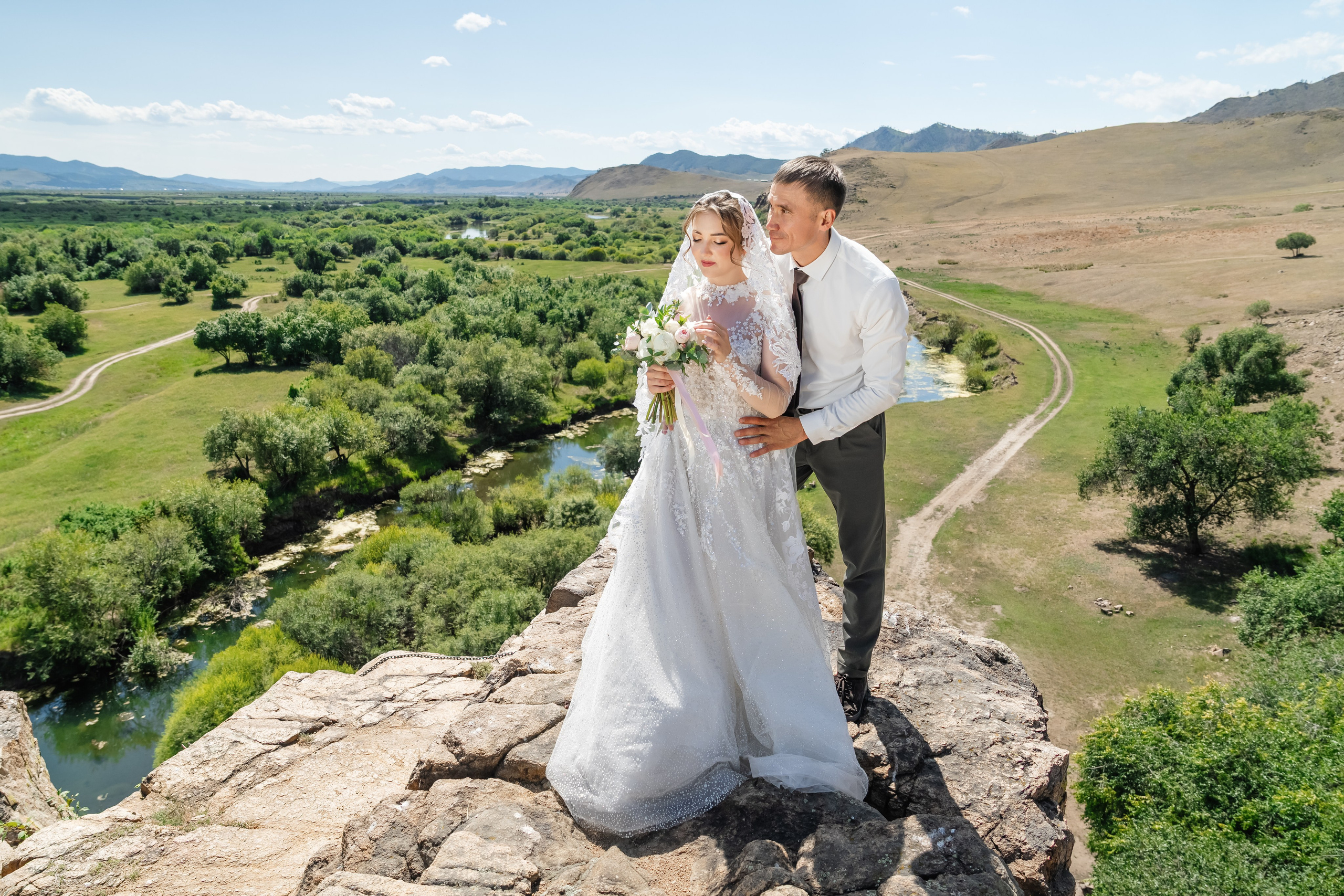 Тимофей и Вероника. Фотограф и видеограф в Улан-Удэ: Аюна Габагуева и Артём Шаханов