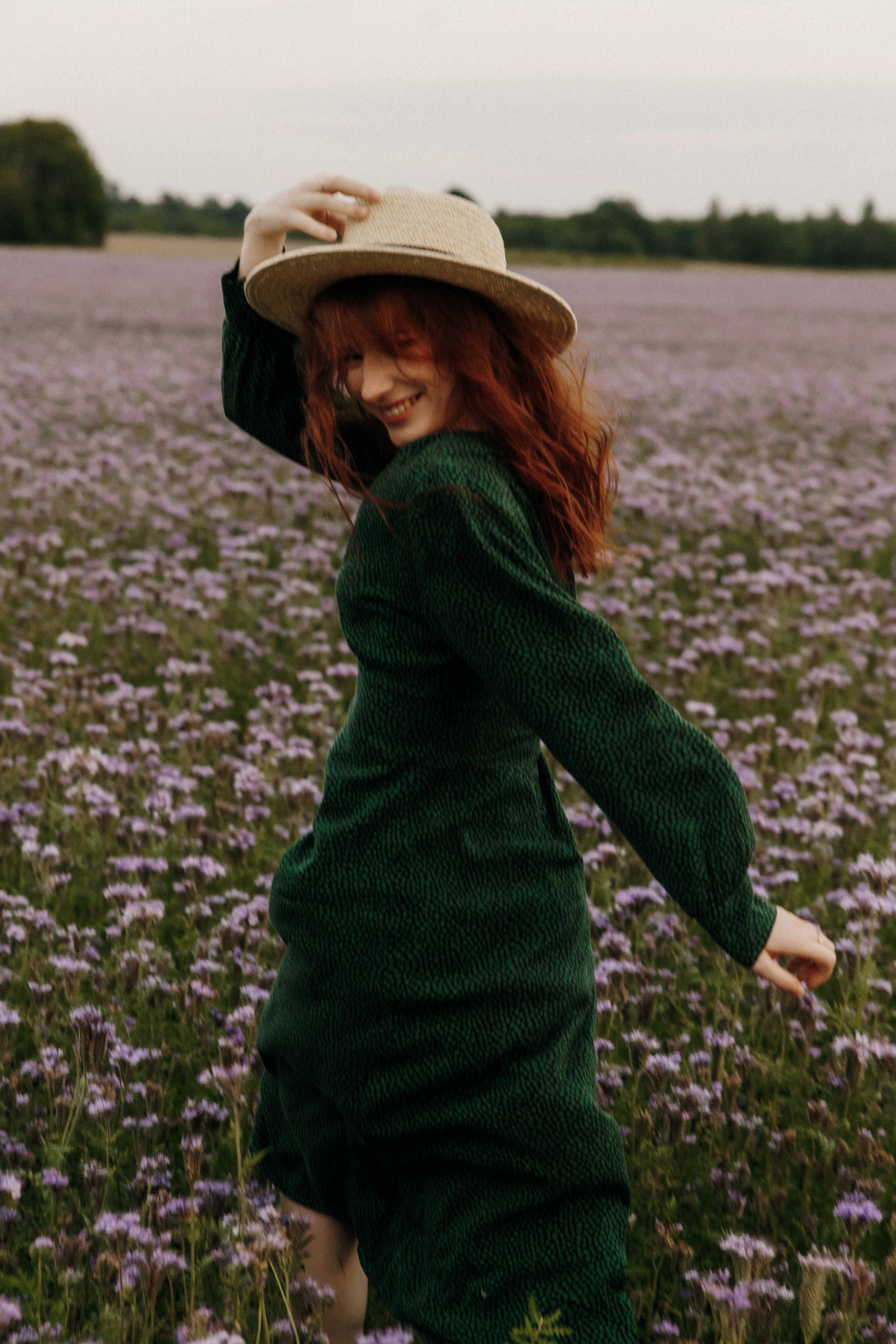 Фотосессия в цветочном поле. Свадебный и семейный фотограф Витебск, Минск, Андрей Павлов