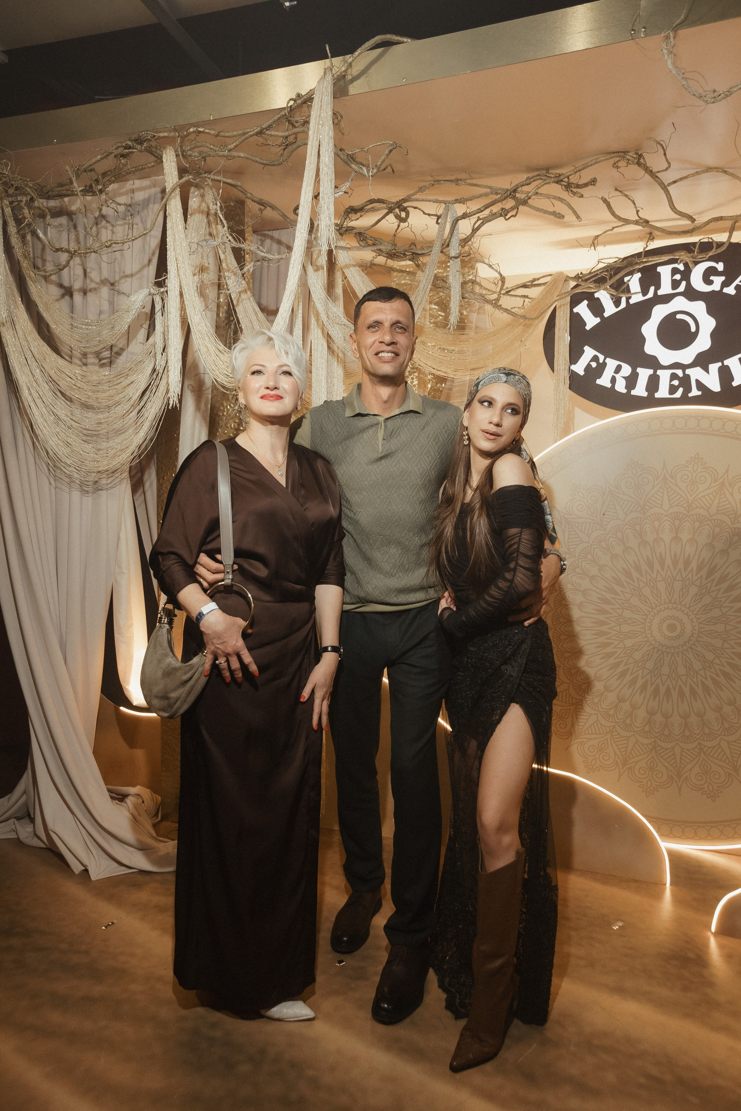 ILLEGAL FRIENDS — MIRAGE [PART II]. СВОИ. ФОТООТЧЕТЫ-СОБЫТИЯ-МЕСТА