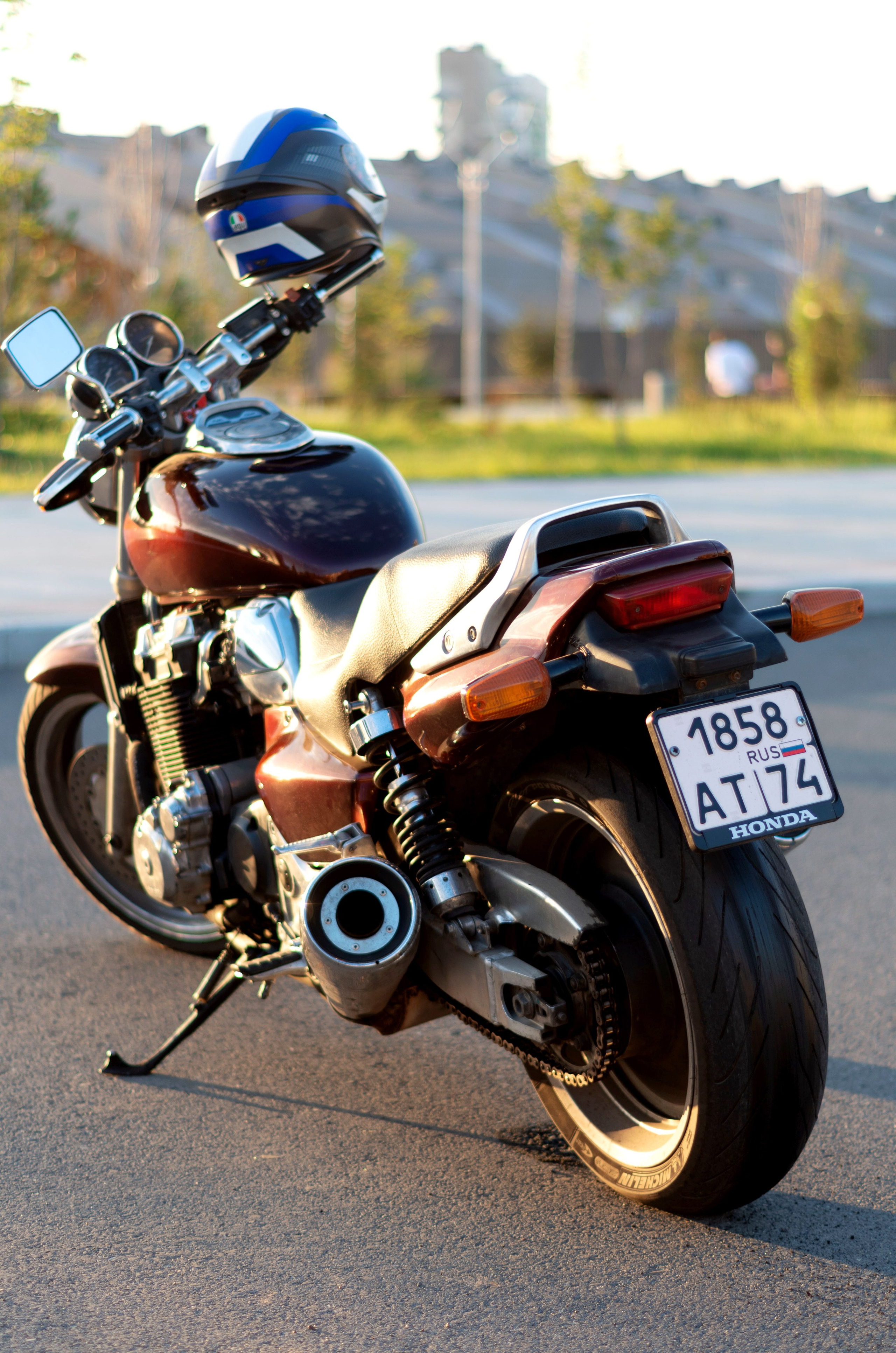 Мужской портрет: мотоцикл. Фотограф Марина Доглядная Челябинск фотосессии с лошадьми, мотоциклами