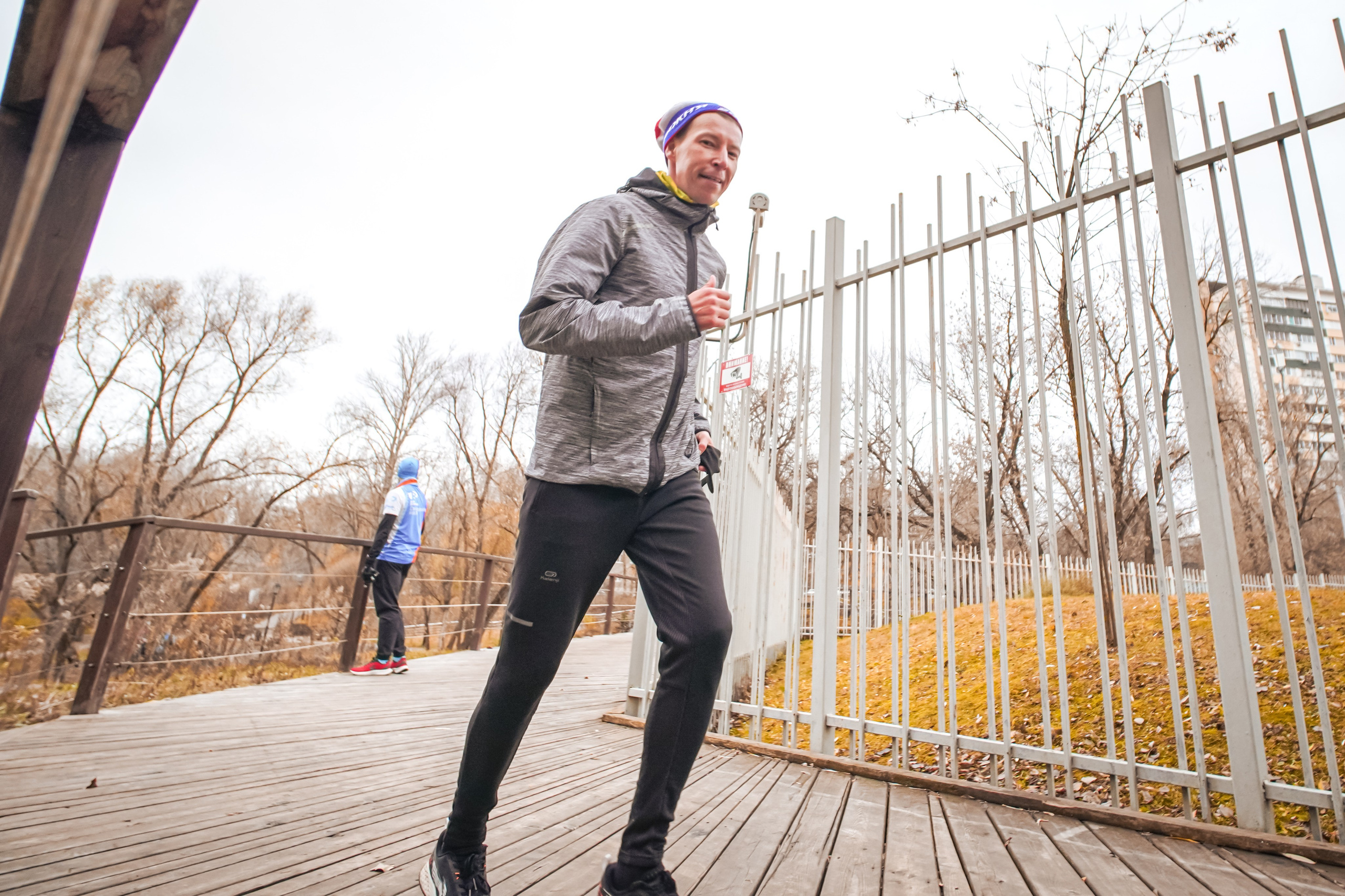 #марафонудома #яuzarun 2024 2-я петля, группа 6:30. Роман Капилюшов. Бег. Фото. Видео. г. Люберцы