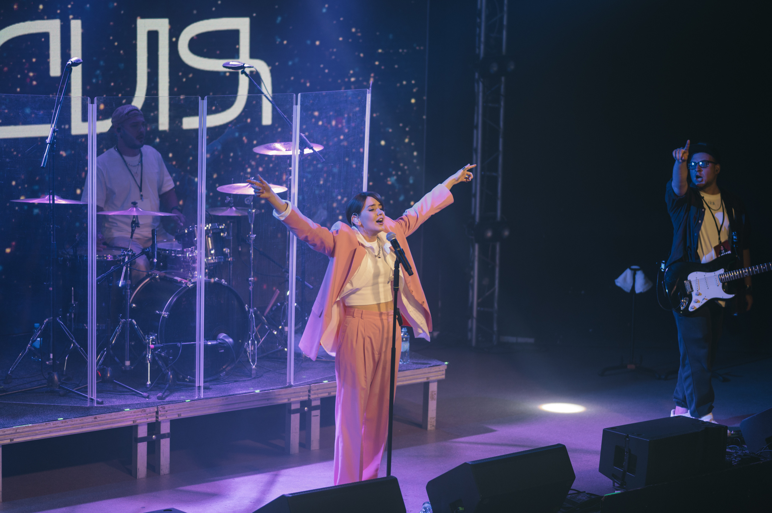 Концерт АСИЯ и POKROV. Фотограф Архангельск