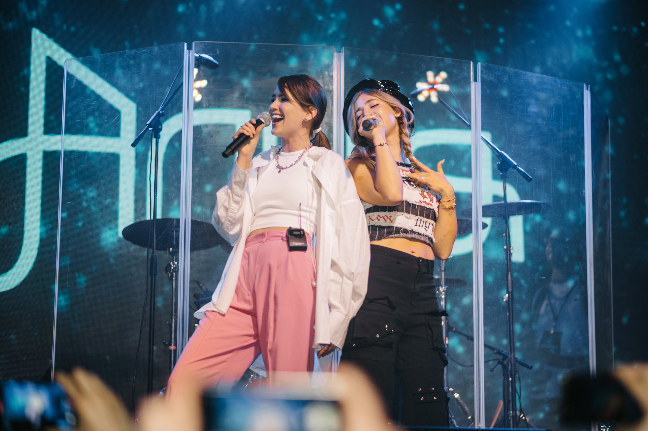 Концерт АСИЯ и POKROV. Фотограф Архангельск