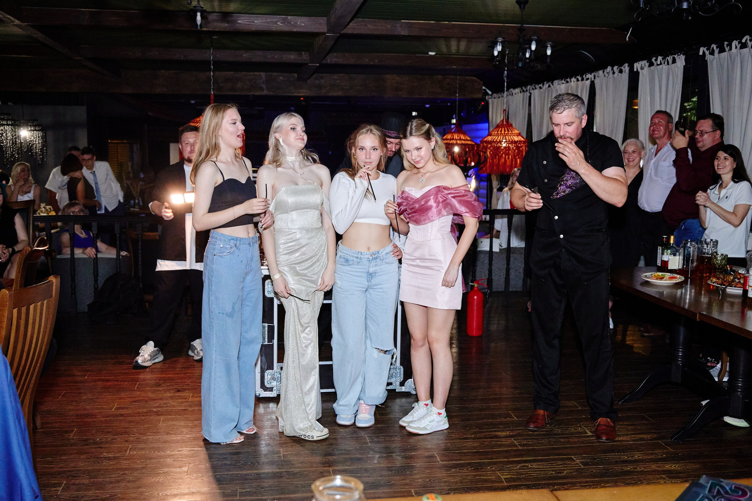 Выпускной 35 Сош. Фотограф Выпускные альбомы Таганрог Сергей Коробченко