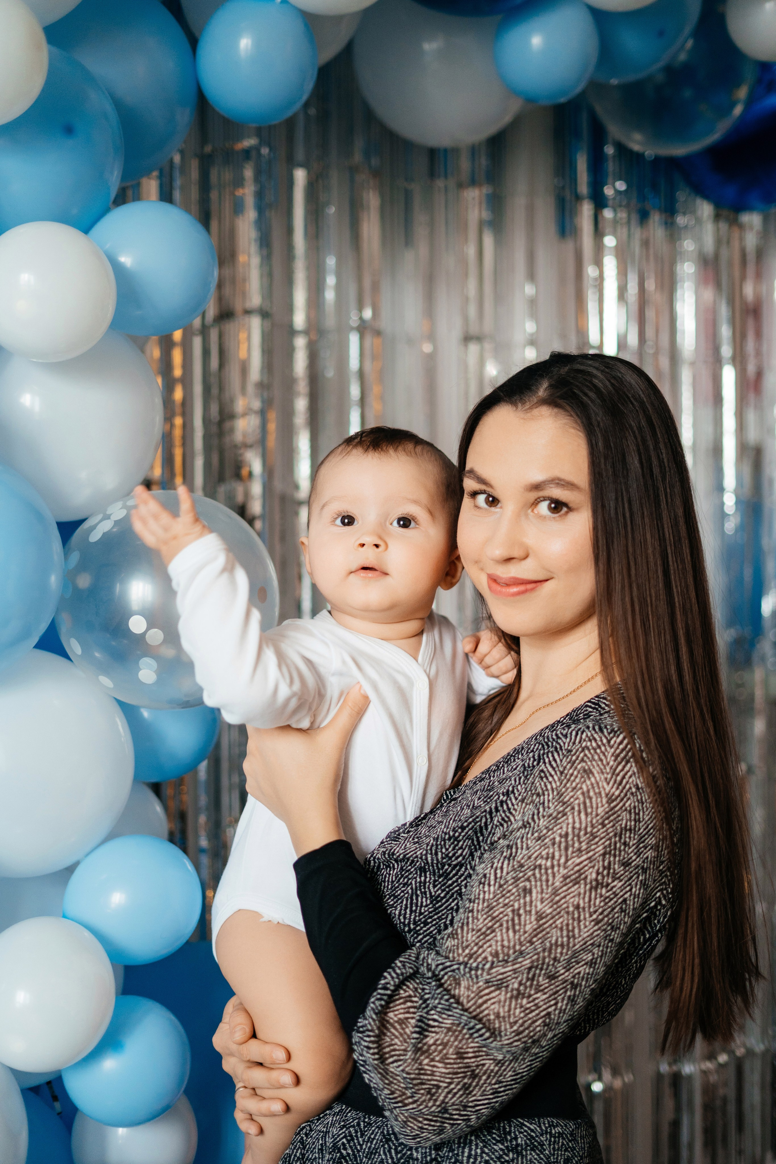 Домашнее годовасие Юры. Главная