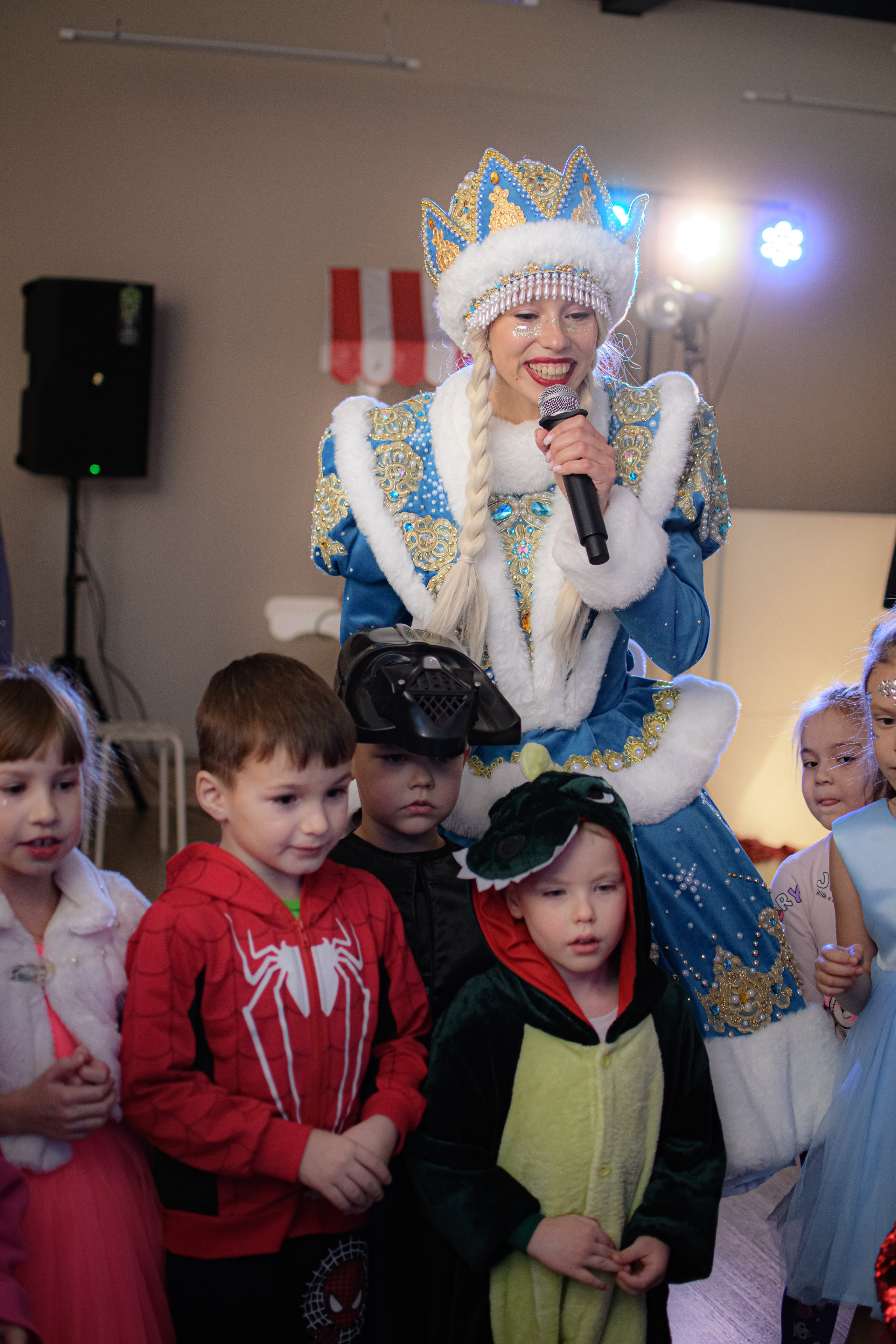 HAPPY NEW YEAR. Photokarish