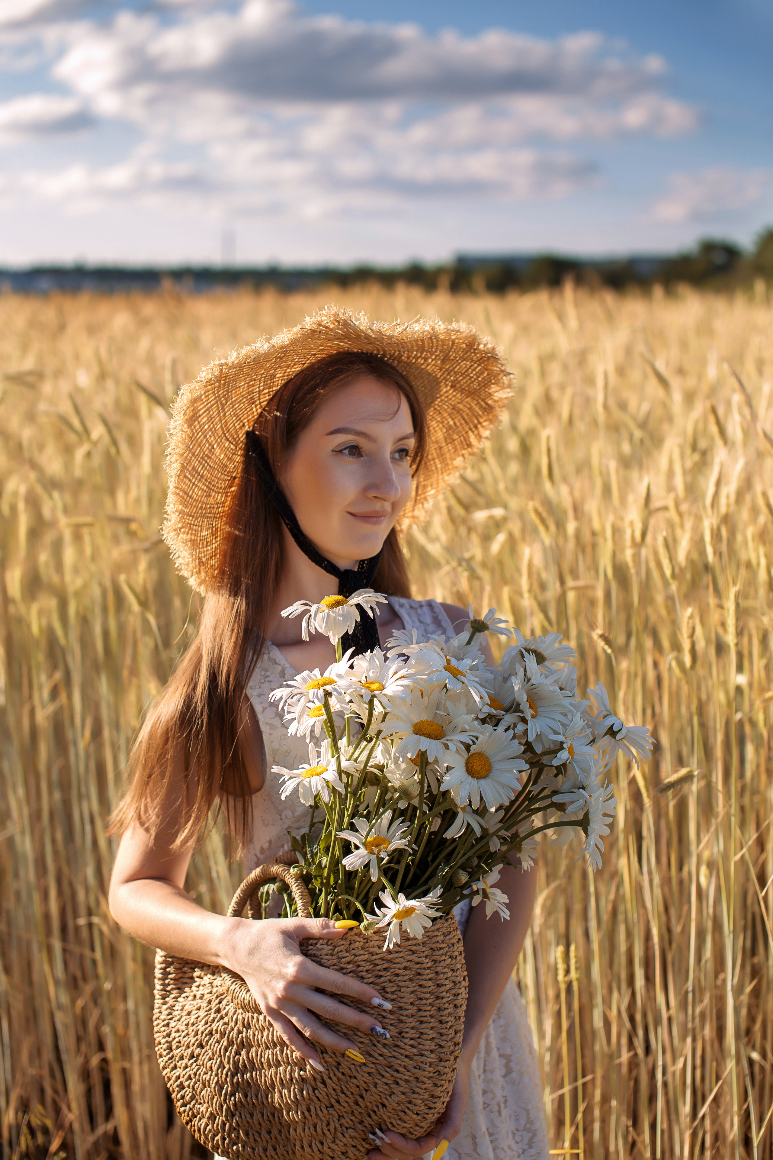 Надюша в полях. Фотограф в Саратове Будимирова Ирина