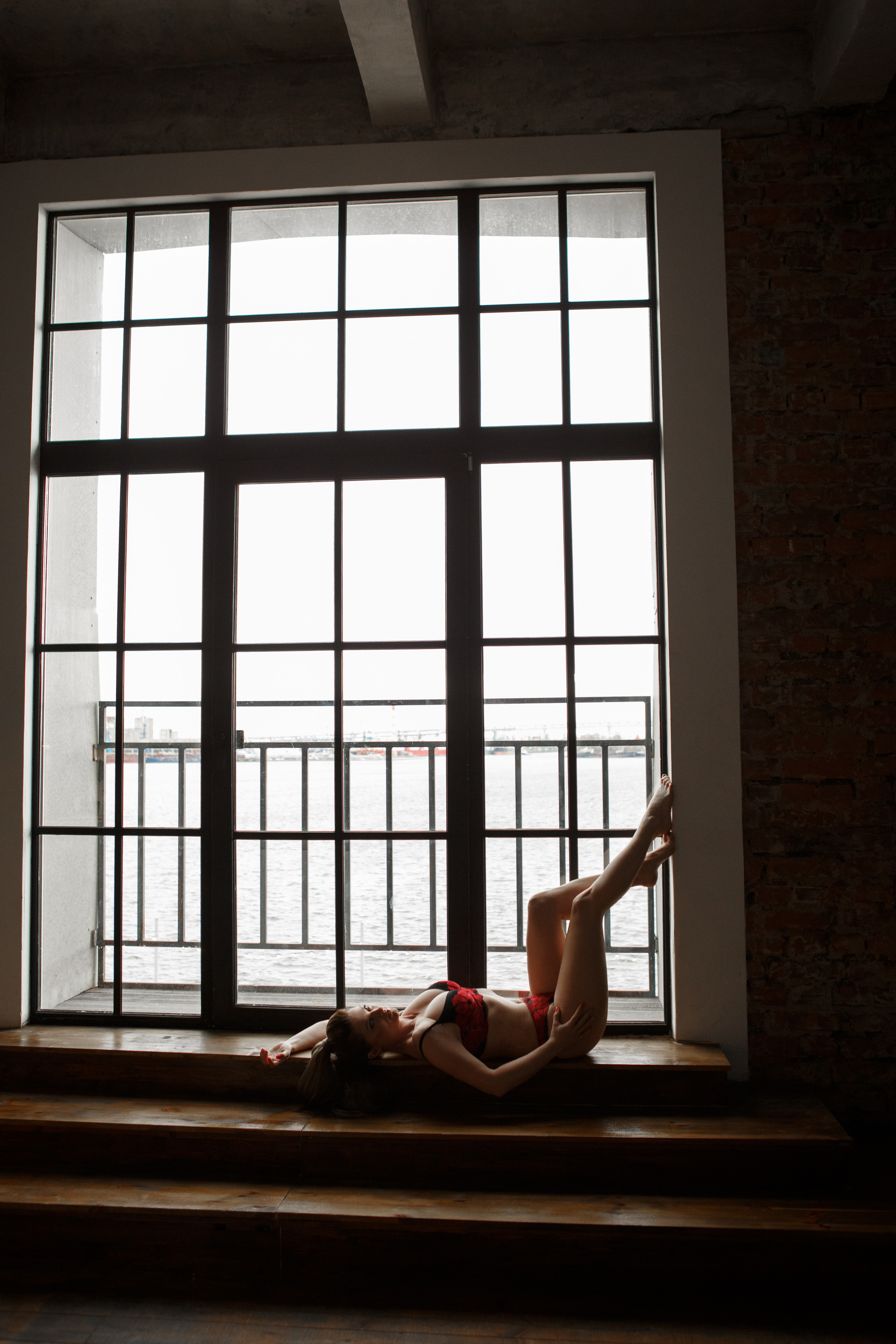 В БЕЛЬЕ. Фотограф Надежда Заломаева