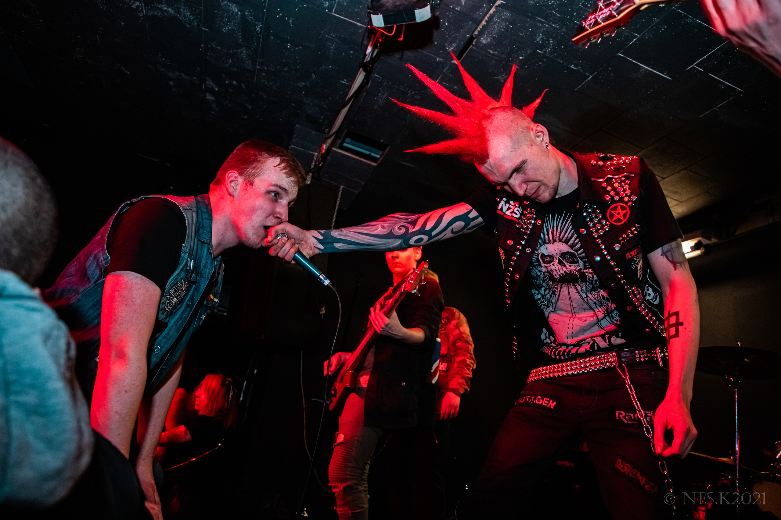 Defaulter и SELF DESTRUCTS. Профессиональный фотограф в Москве и МО