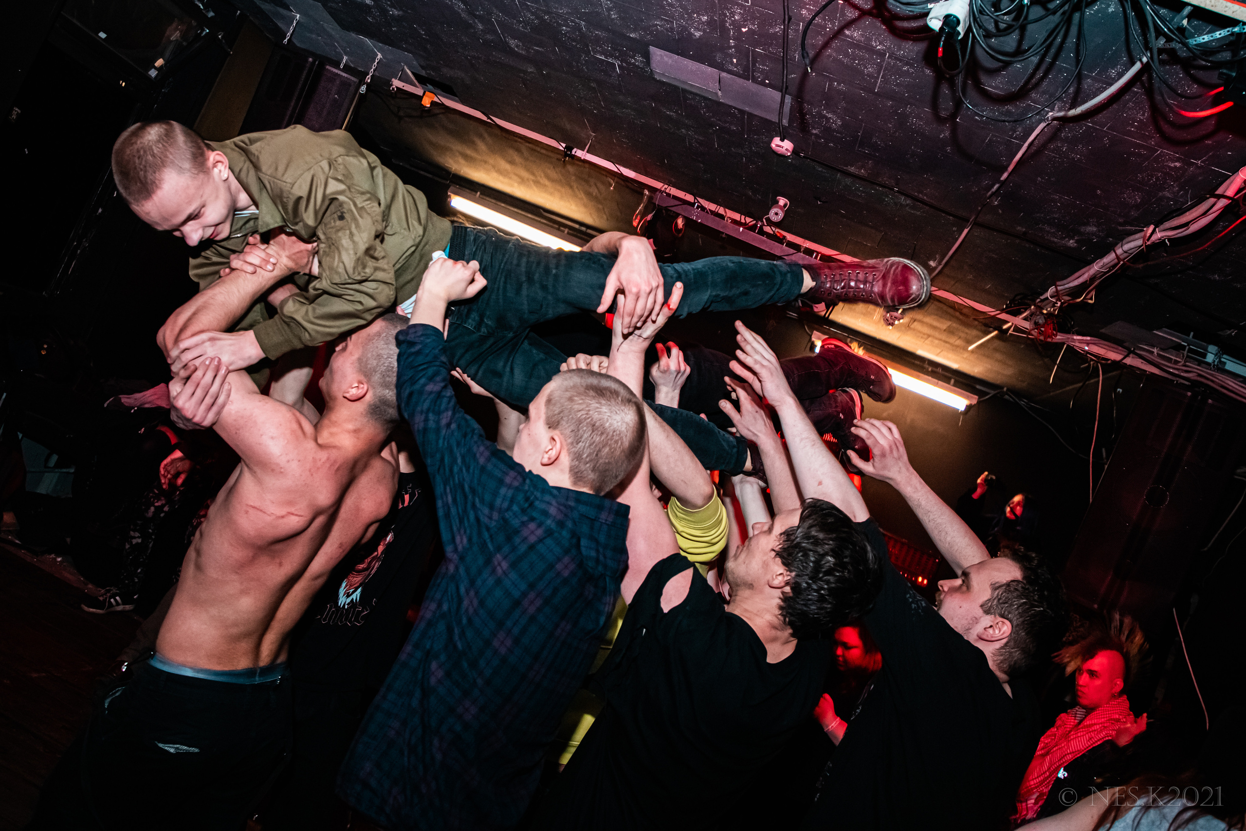 Defaulter и SELF DESTRUCTS. Профессиональный фотограф в Москве и МО