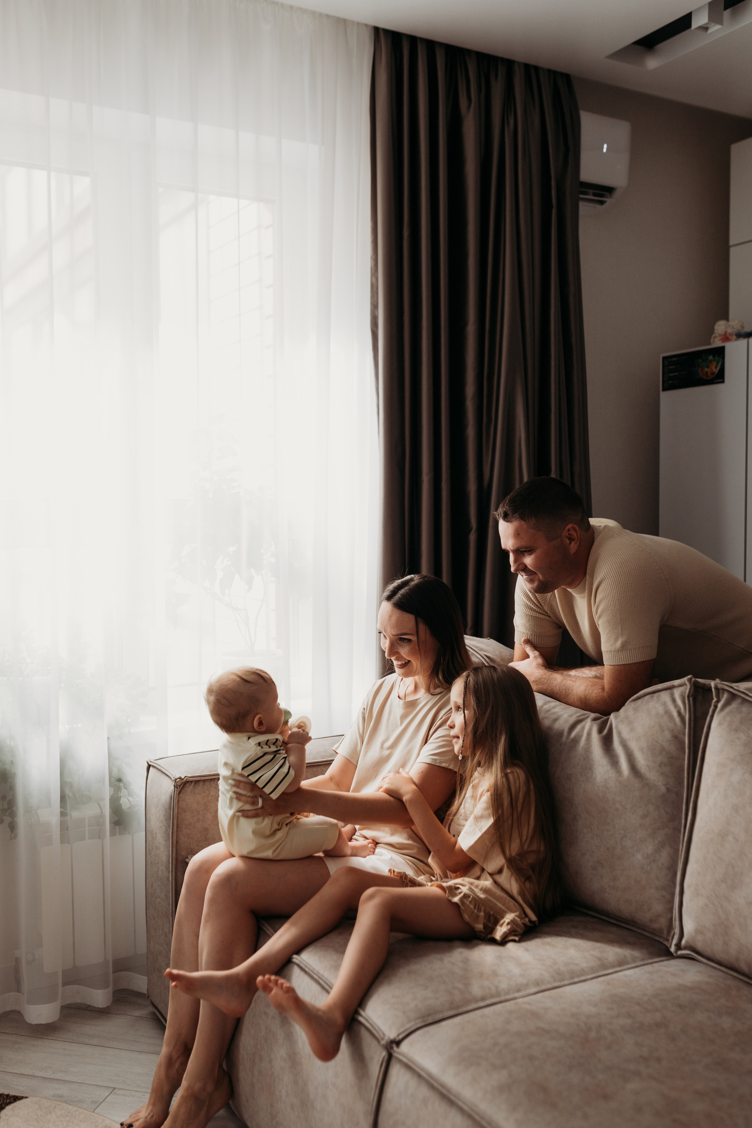 Лайфстайл lifestyle фотосессия новорожденного Барнаул. Фотограф новорожденных в г. Барнаул Ренпенинг Катерина