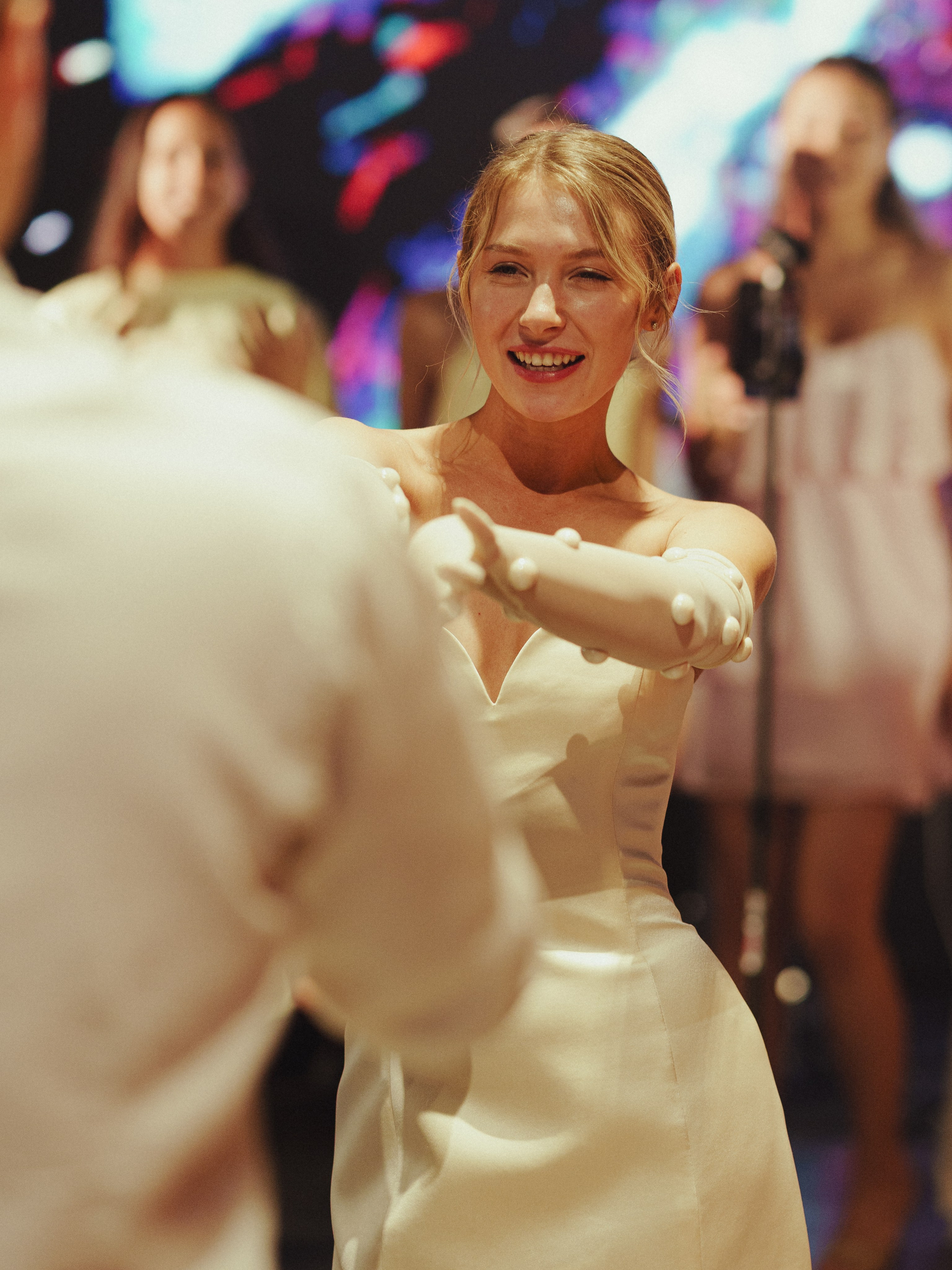 И даже птицы им пели песни. Свадебный фотограф Наташа Алешина