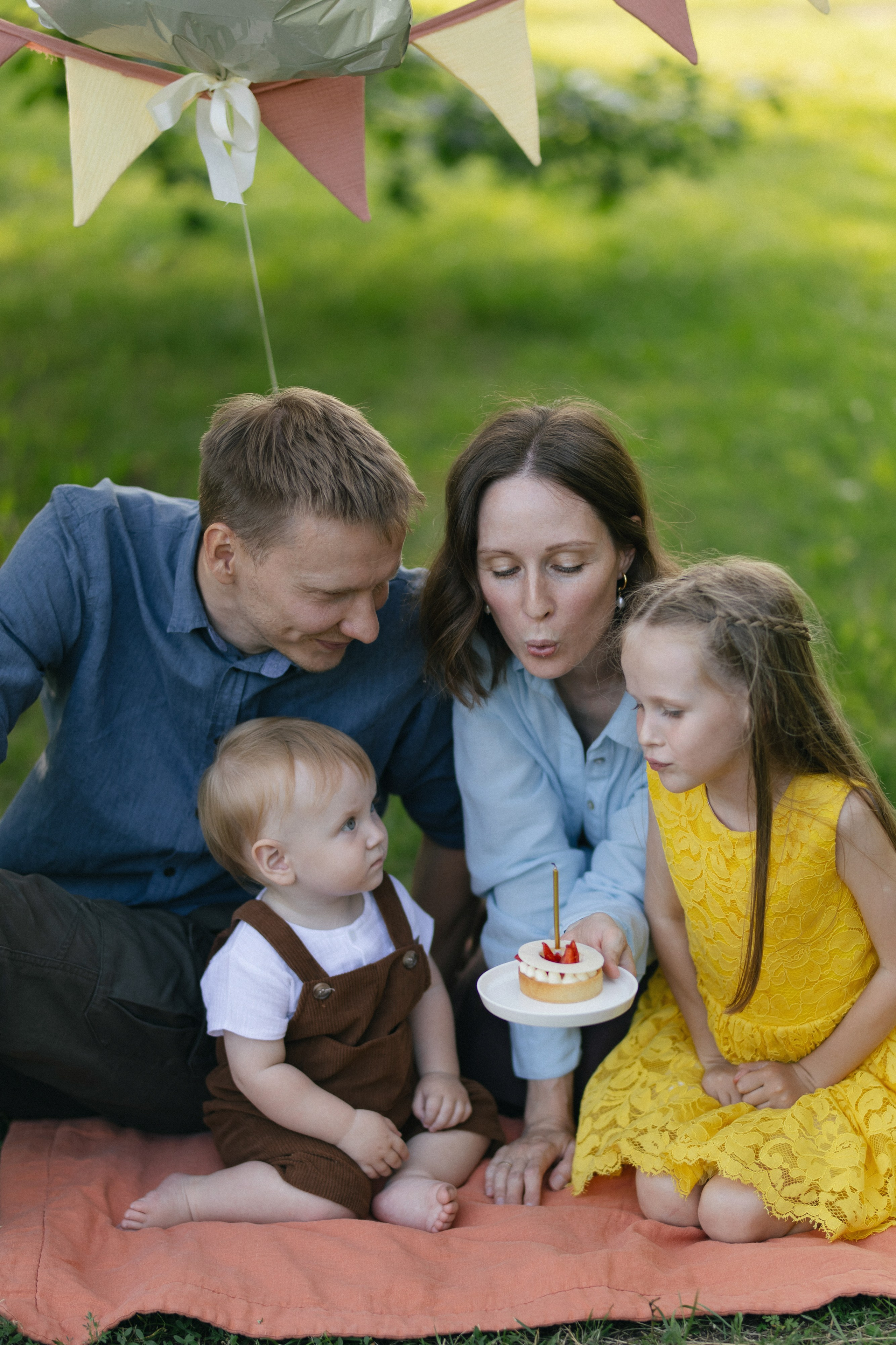 ЛИЛЯ, ДИМА, МИРА И АРТЕМ ` 25. Maria Startseva Photo