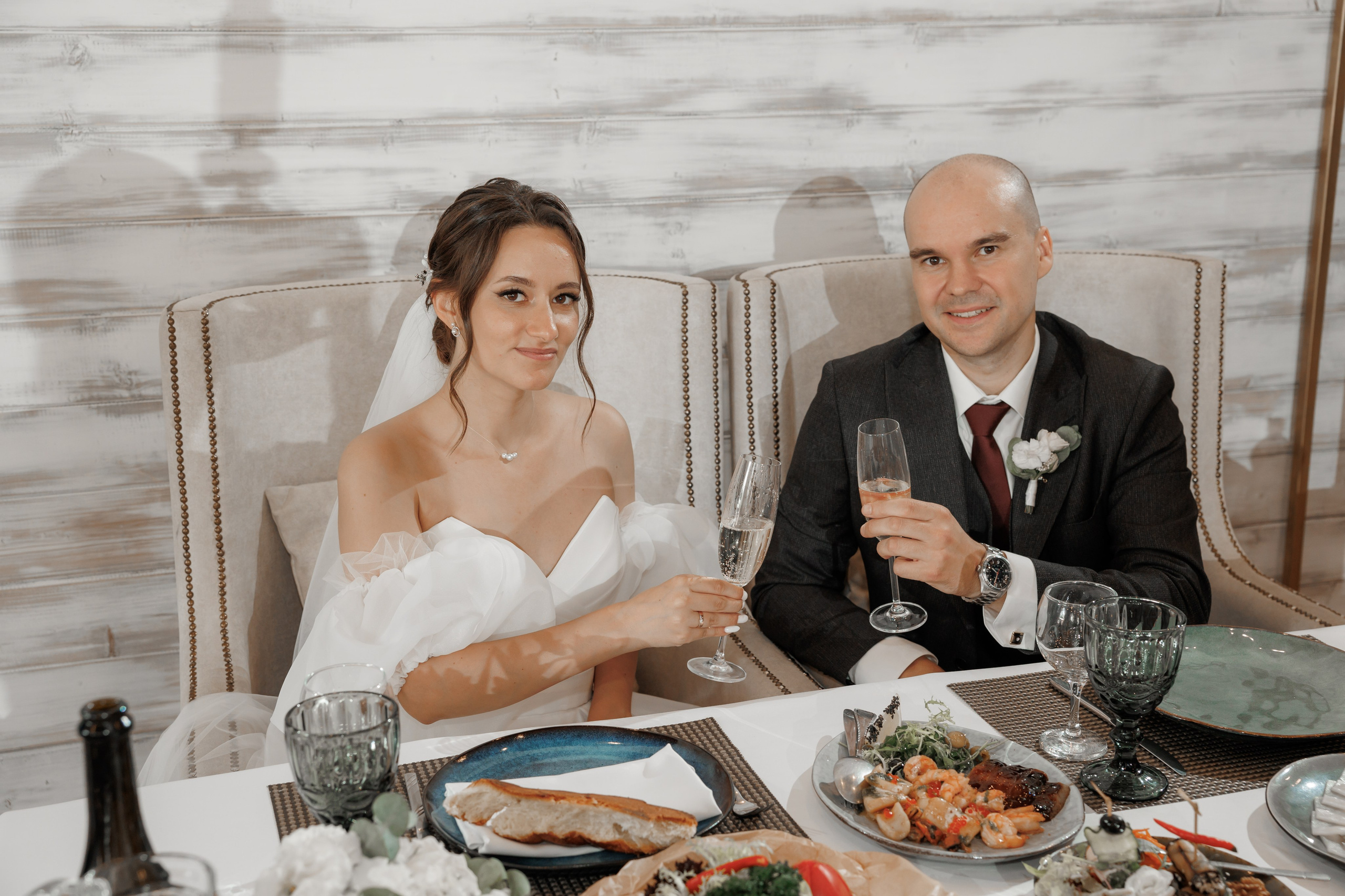 Полина и Дмитрий, загородный клуб «Барин», ЗАГС в г. Пушкино. Свадебный и репортажный фотограф (Москва, Королев и другие)